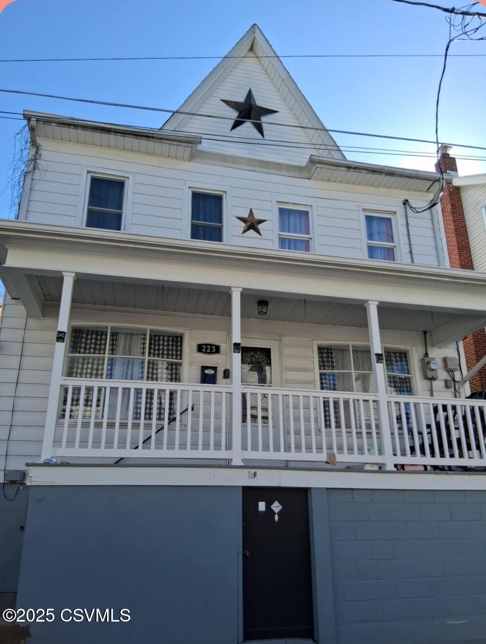 223 N VINE Street