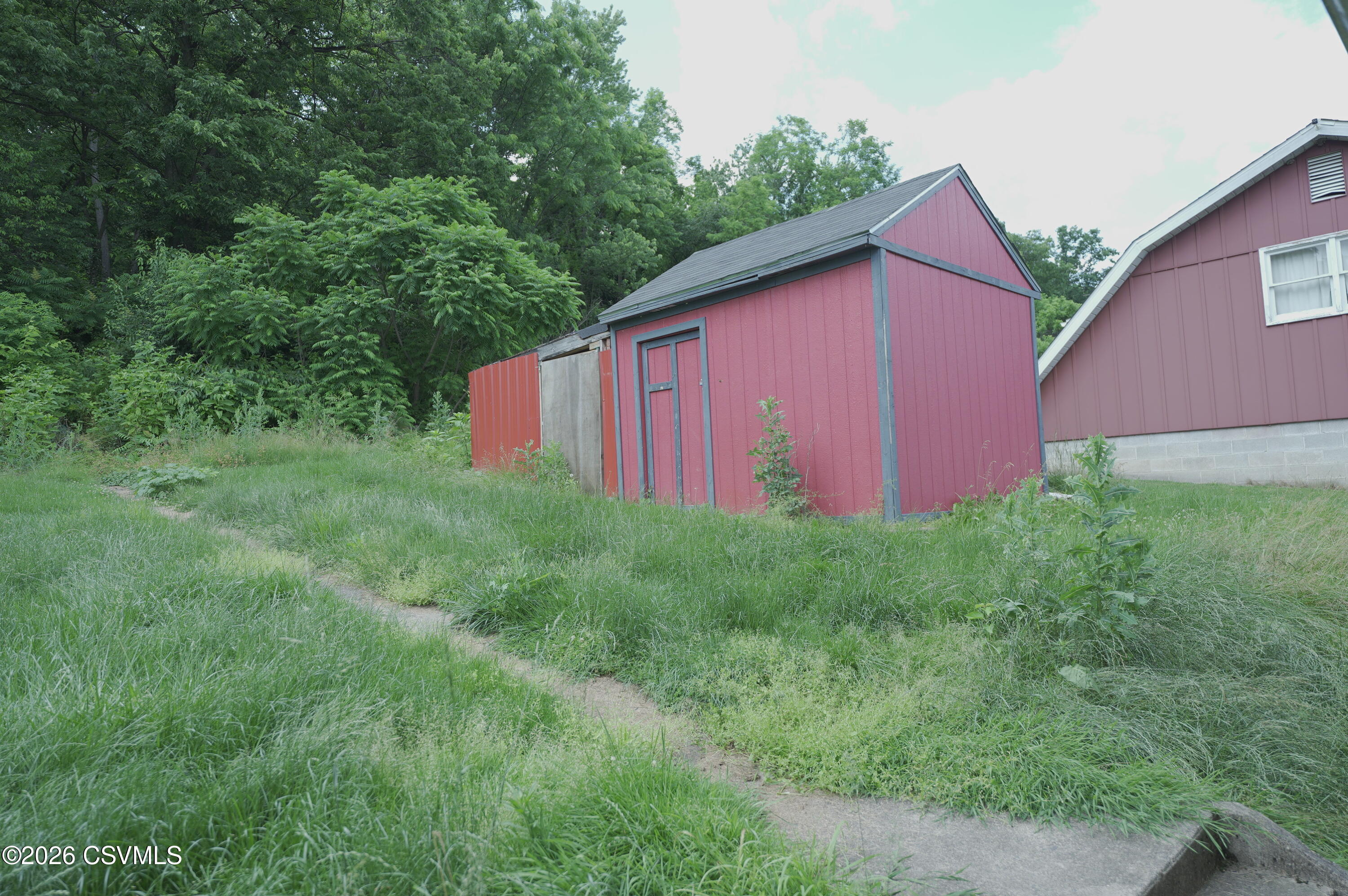 1750 N MAIN Street