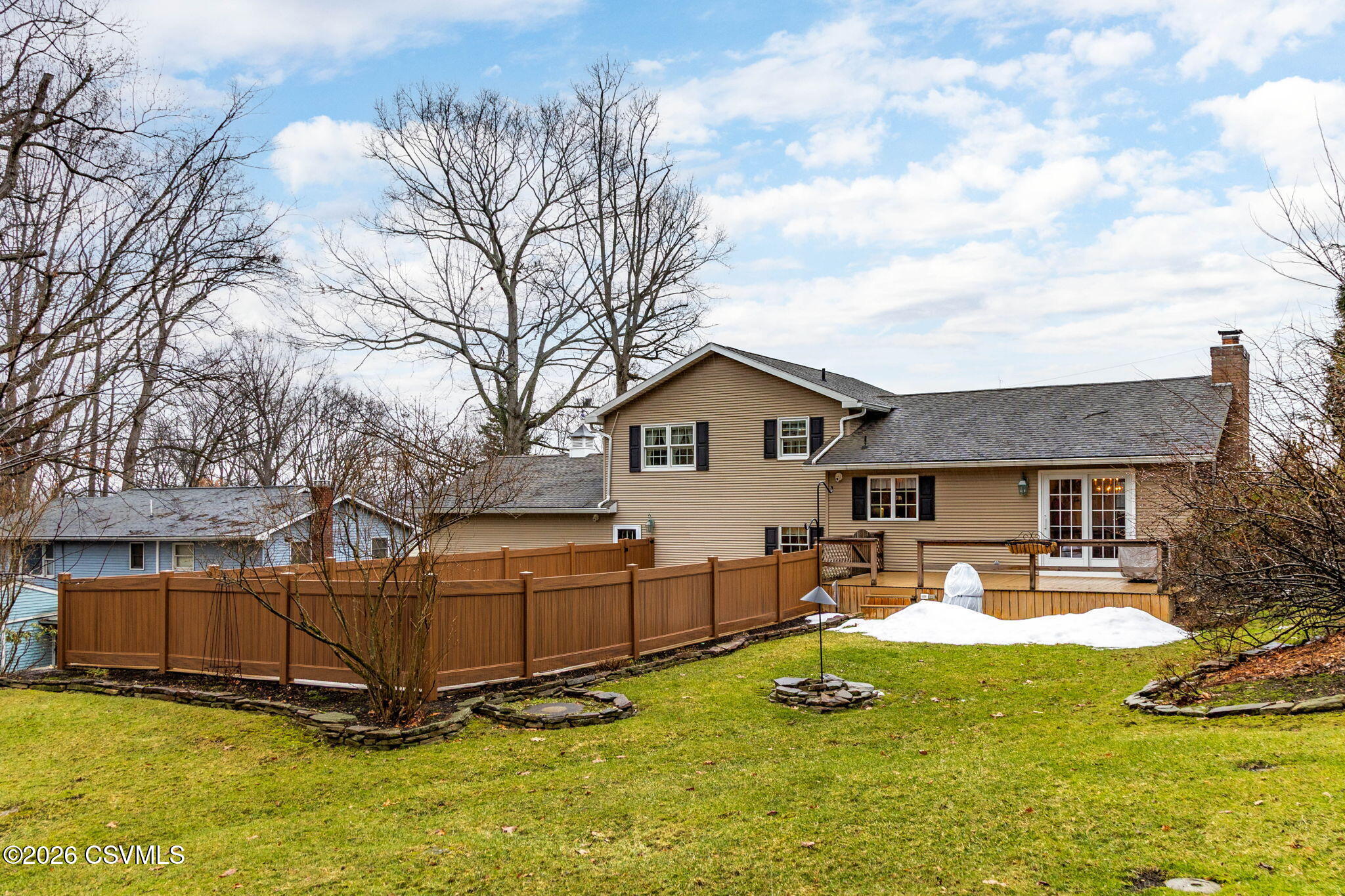 110 RIVER Drive