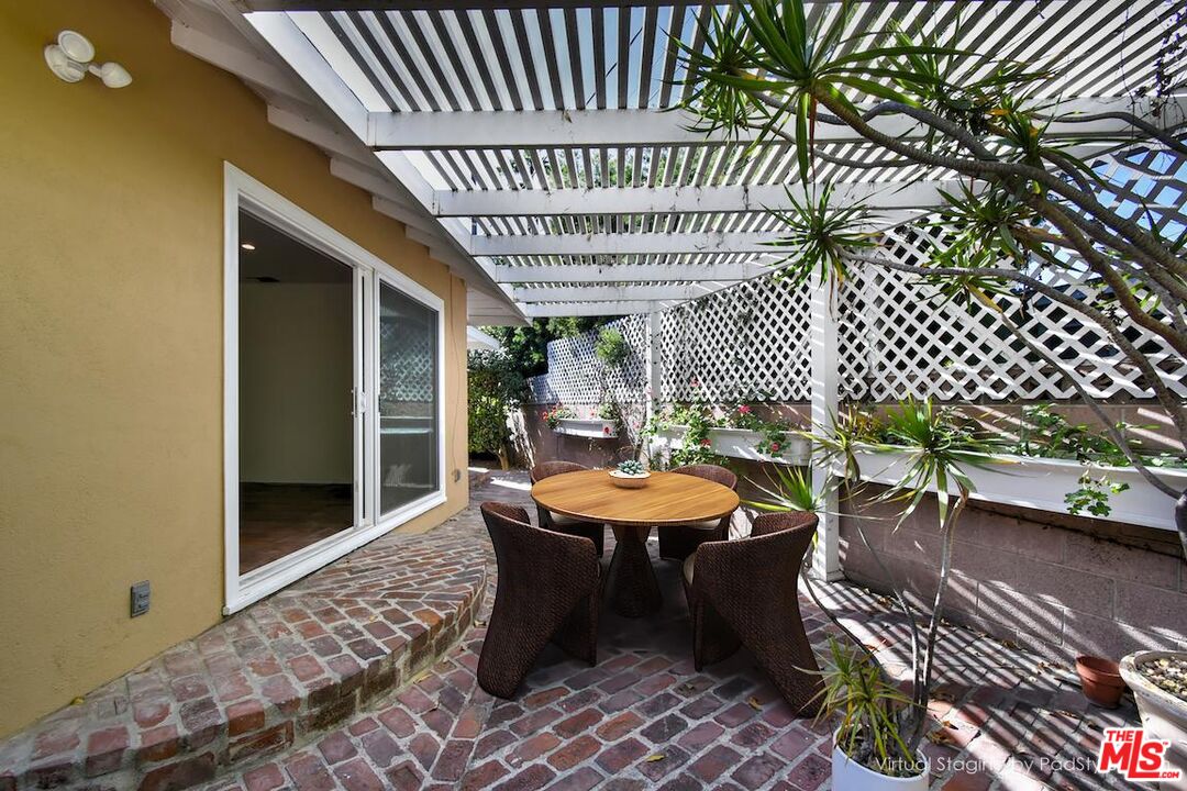 3360 Manning Ct