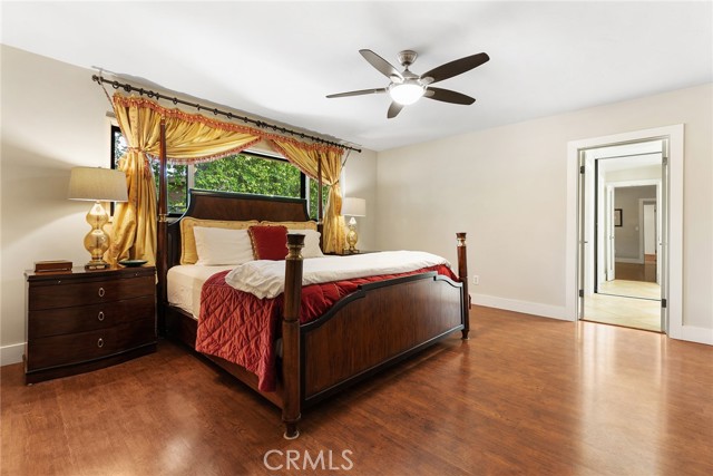 5214 Yolanda AVE