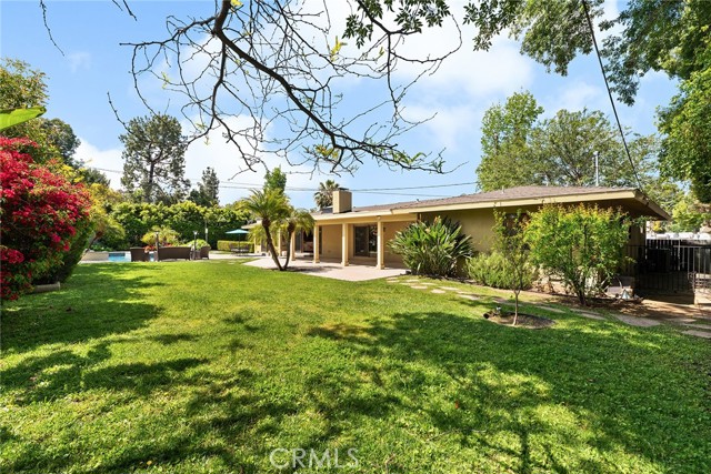5214 Yolanda AVE