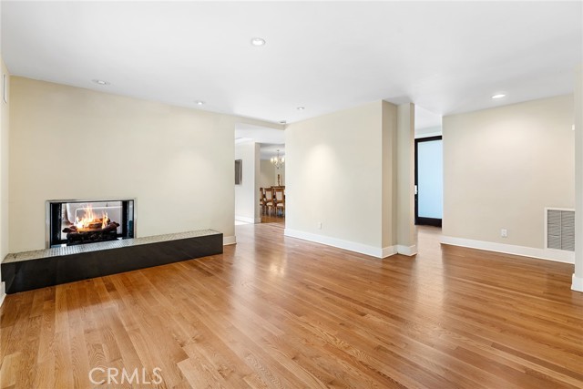 5214 Yolanda AVE