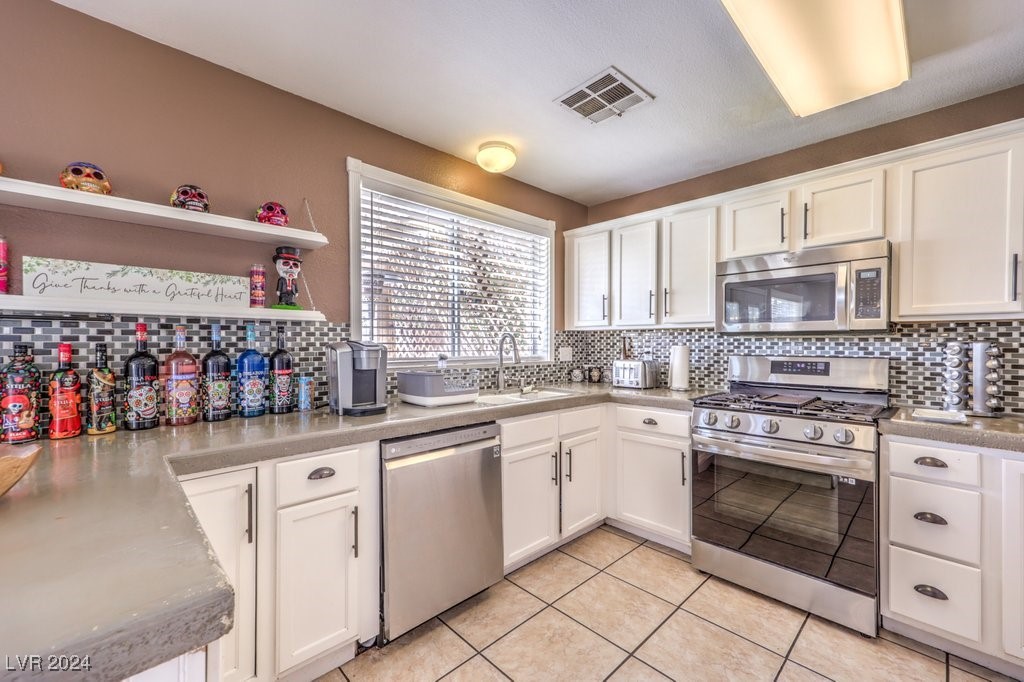 9301 Leaping Lilly Avenue