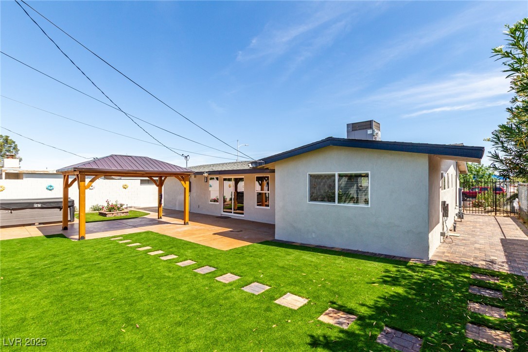 3308 Navajo Way