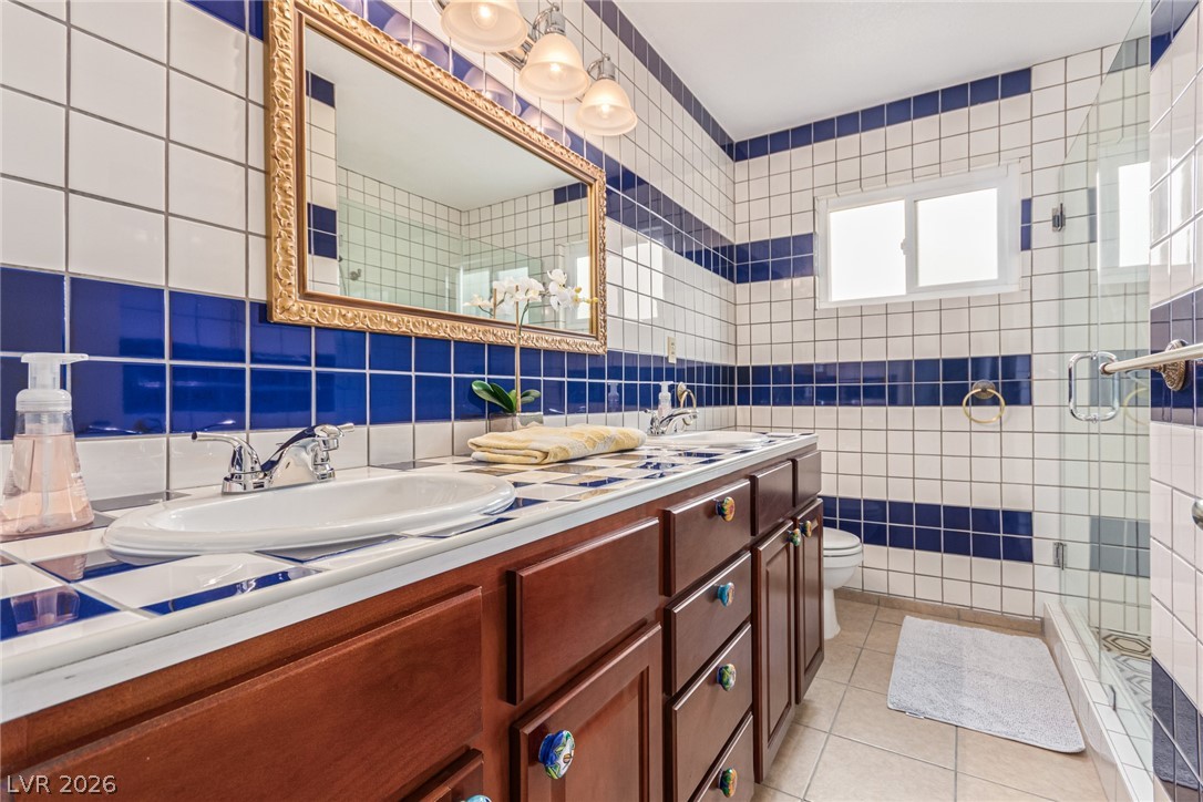 622 East Fairway Road