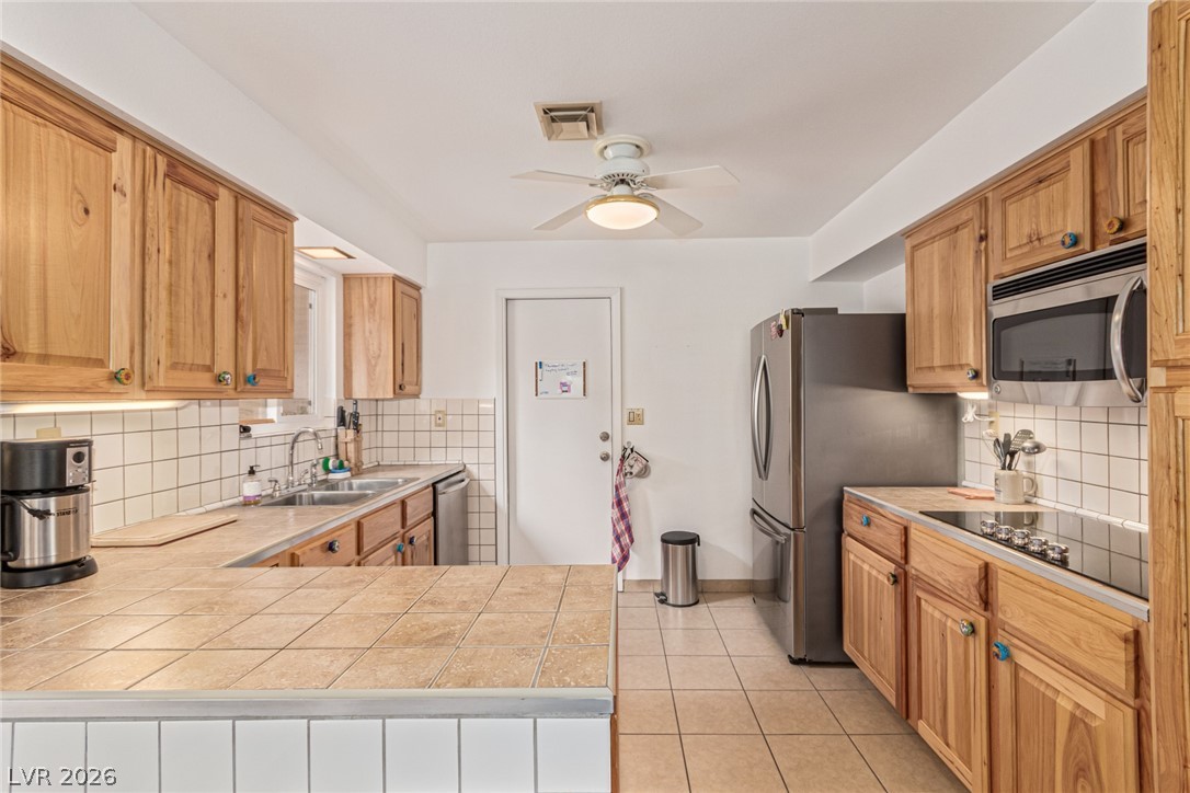 622 East Fairway Road