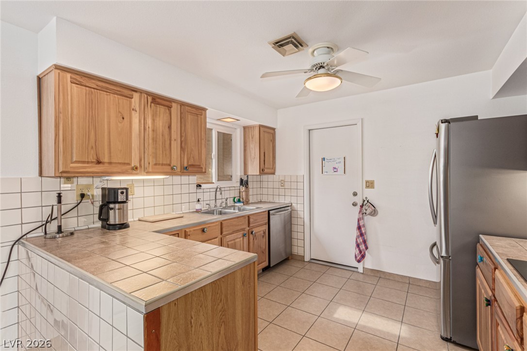 622 East Fairway Road