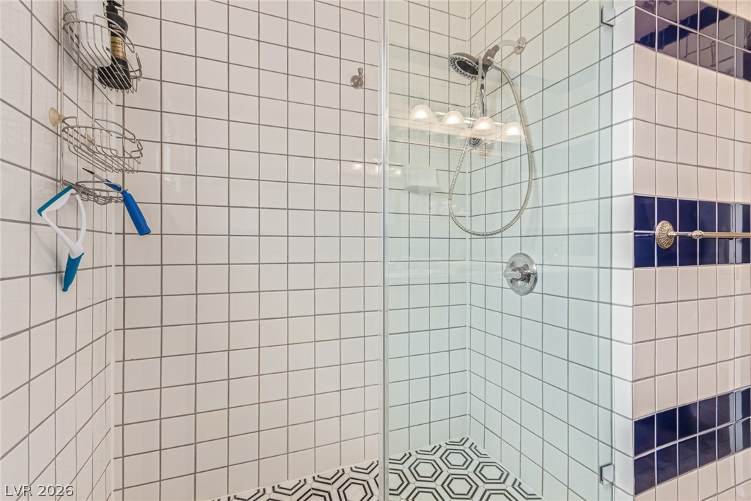 622 East Fairway Road