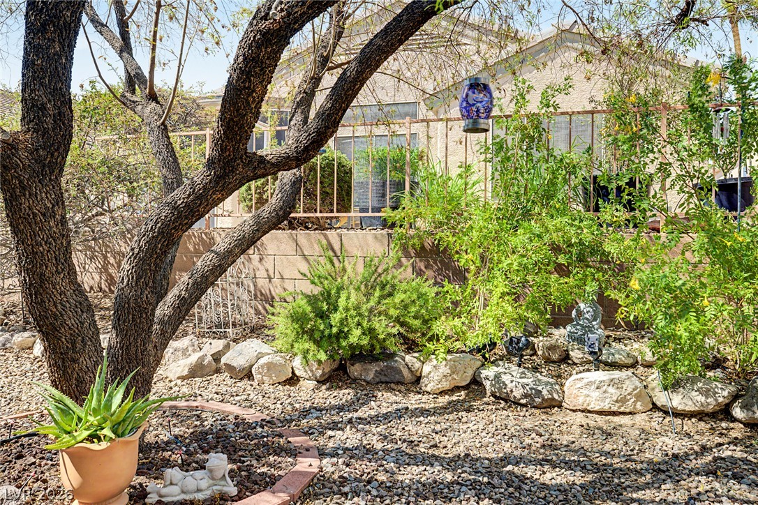 1989 High Mesa Drive