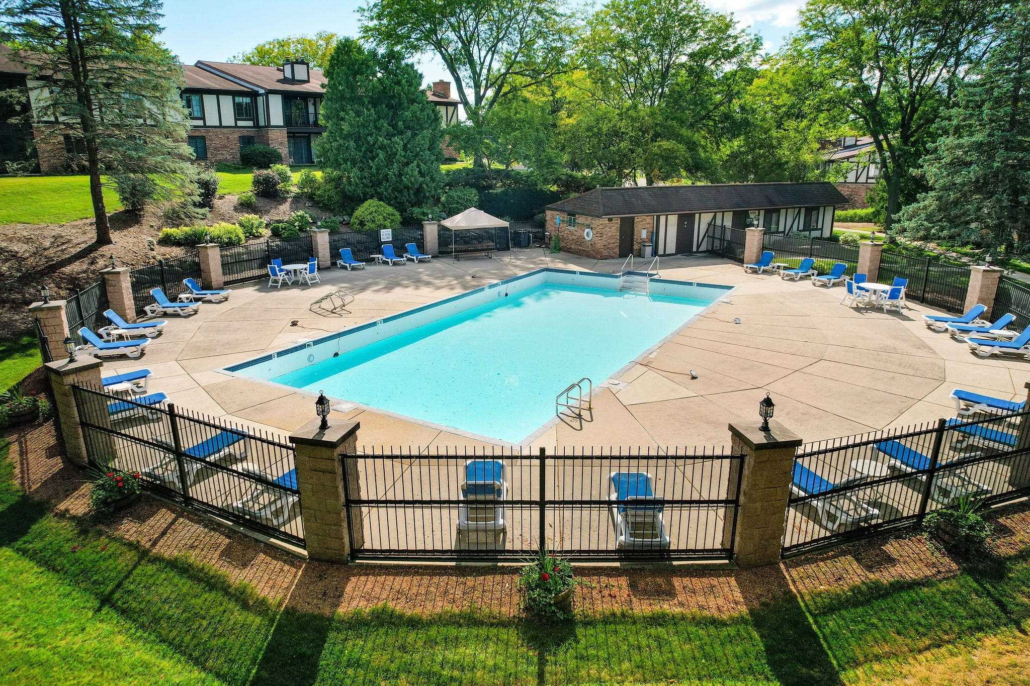 1522 Golf View Road Unit: A