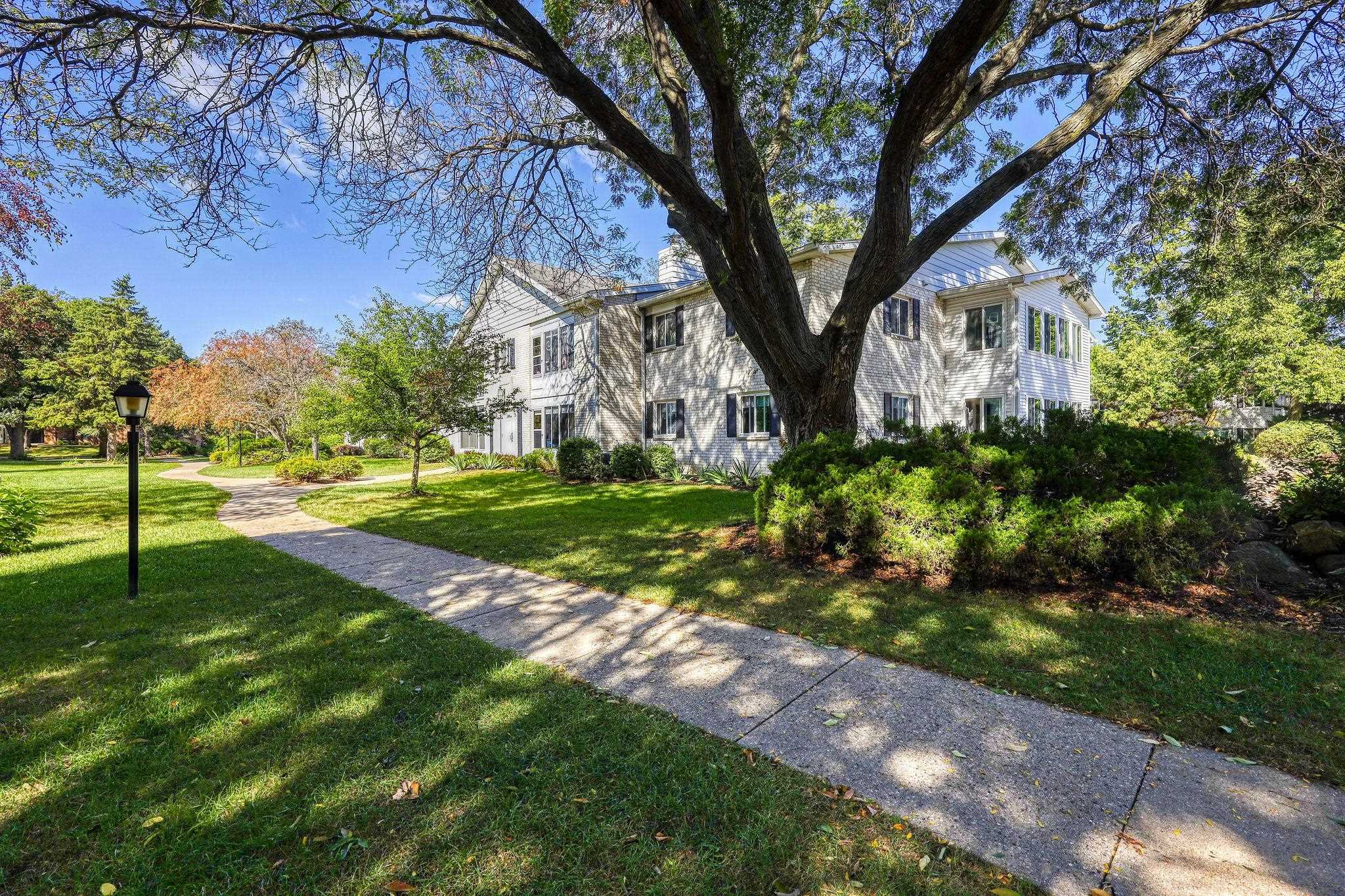1522 Golf View Road Unit: A