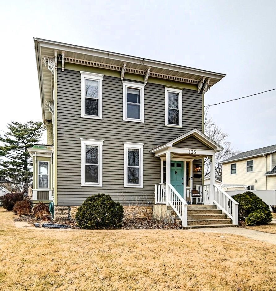 126 N Prairie Street