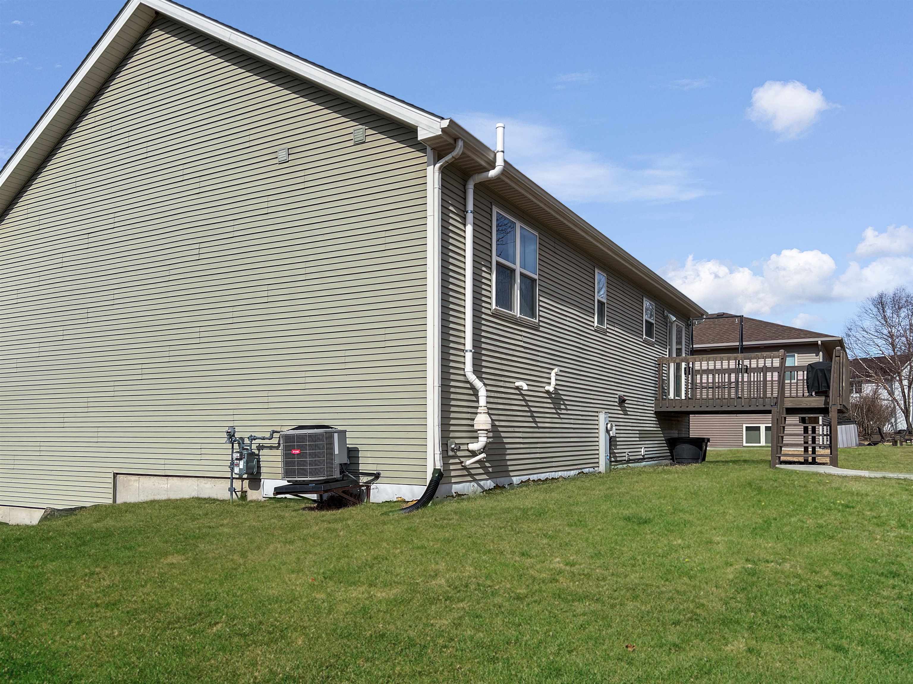 1125 Carriage Drive