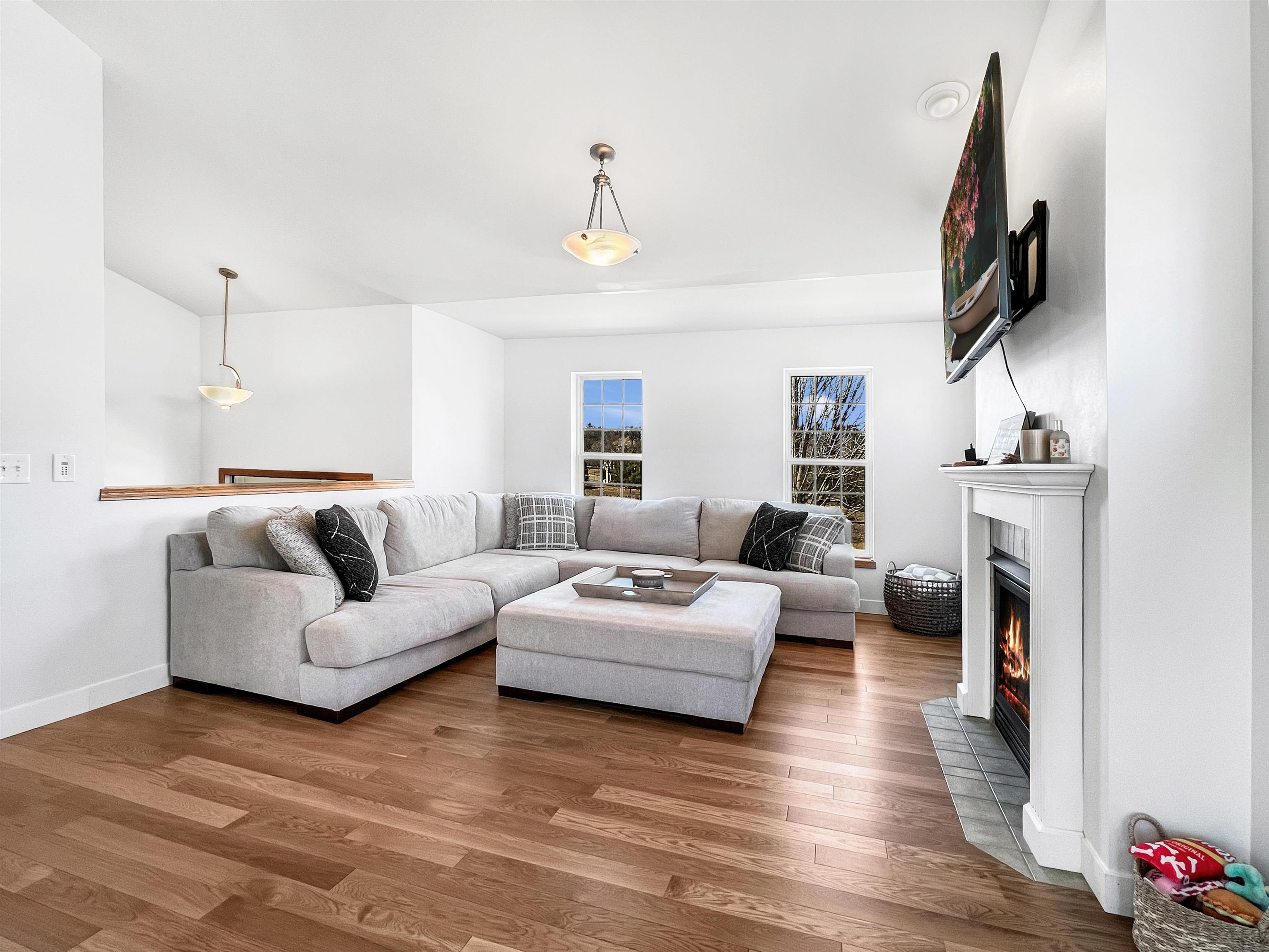 1125 Carriage Drive