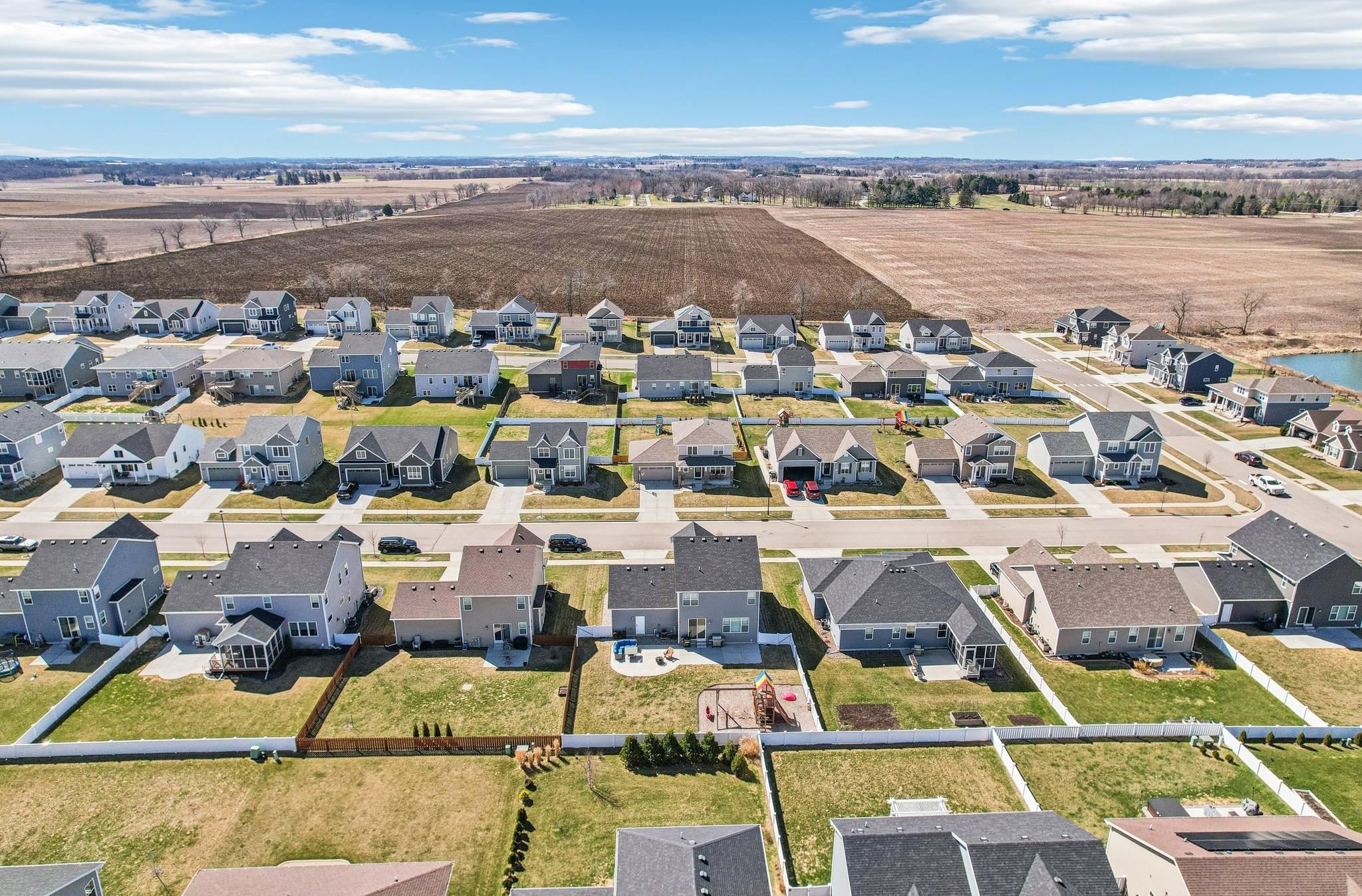 822 Tamarack Lane