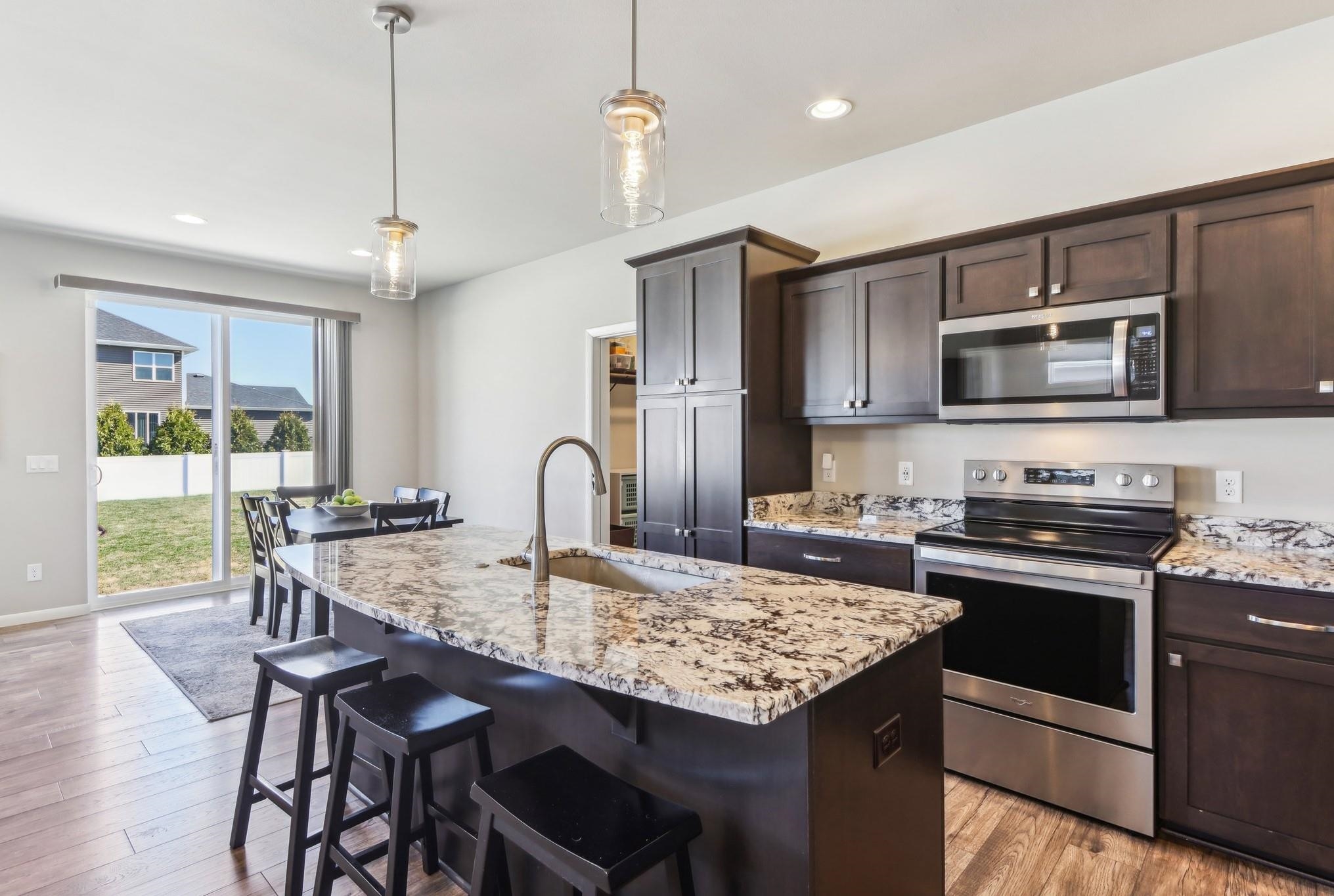 822 Tamarack Lane