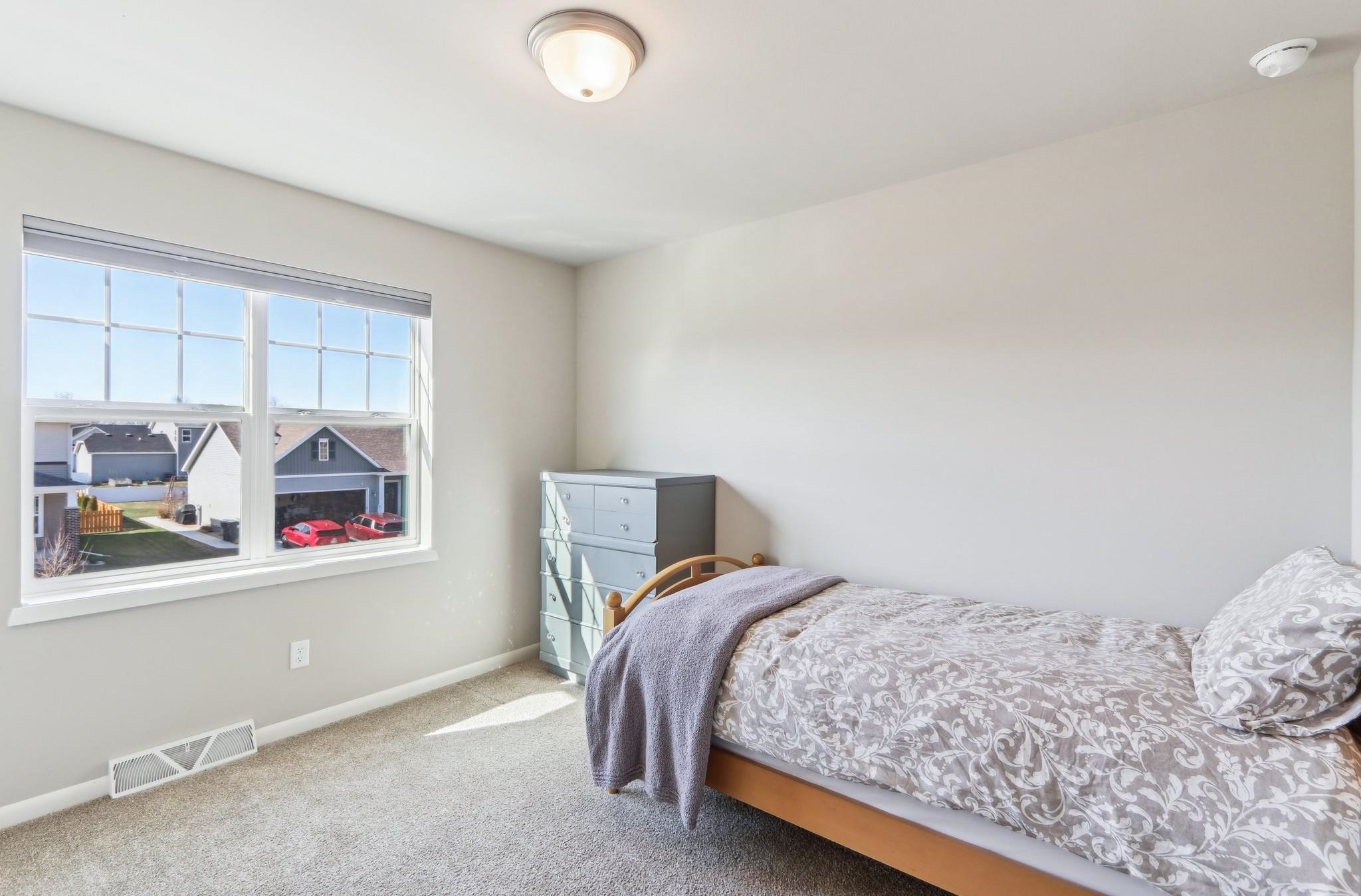 822 Tamarack Lane