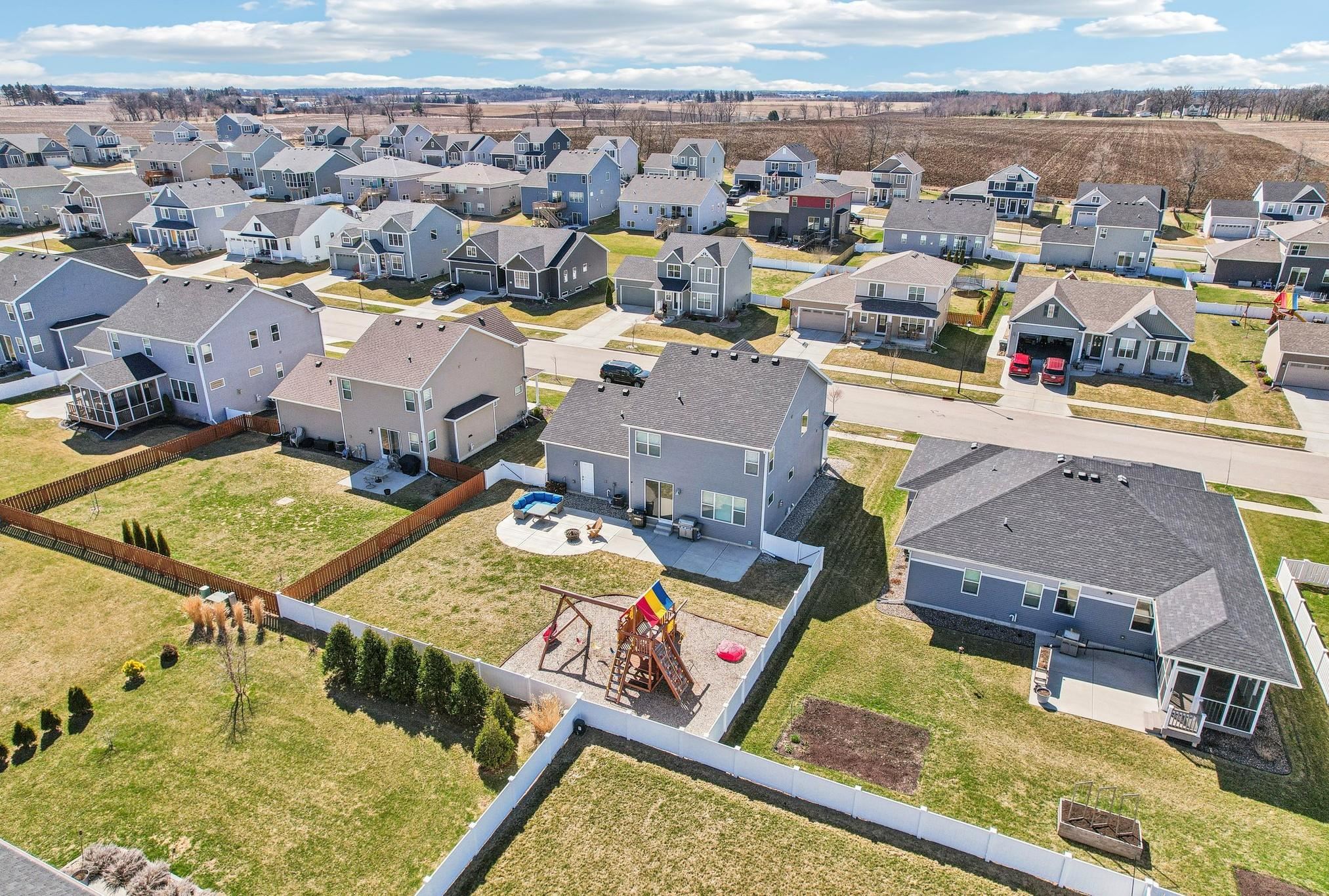 822 Tamarack Lane