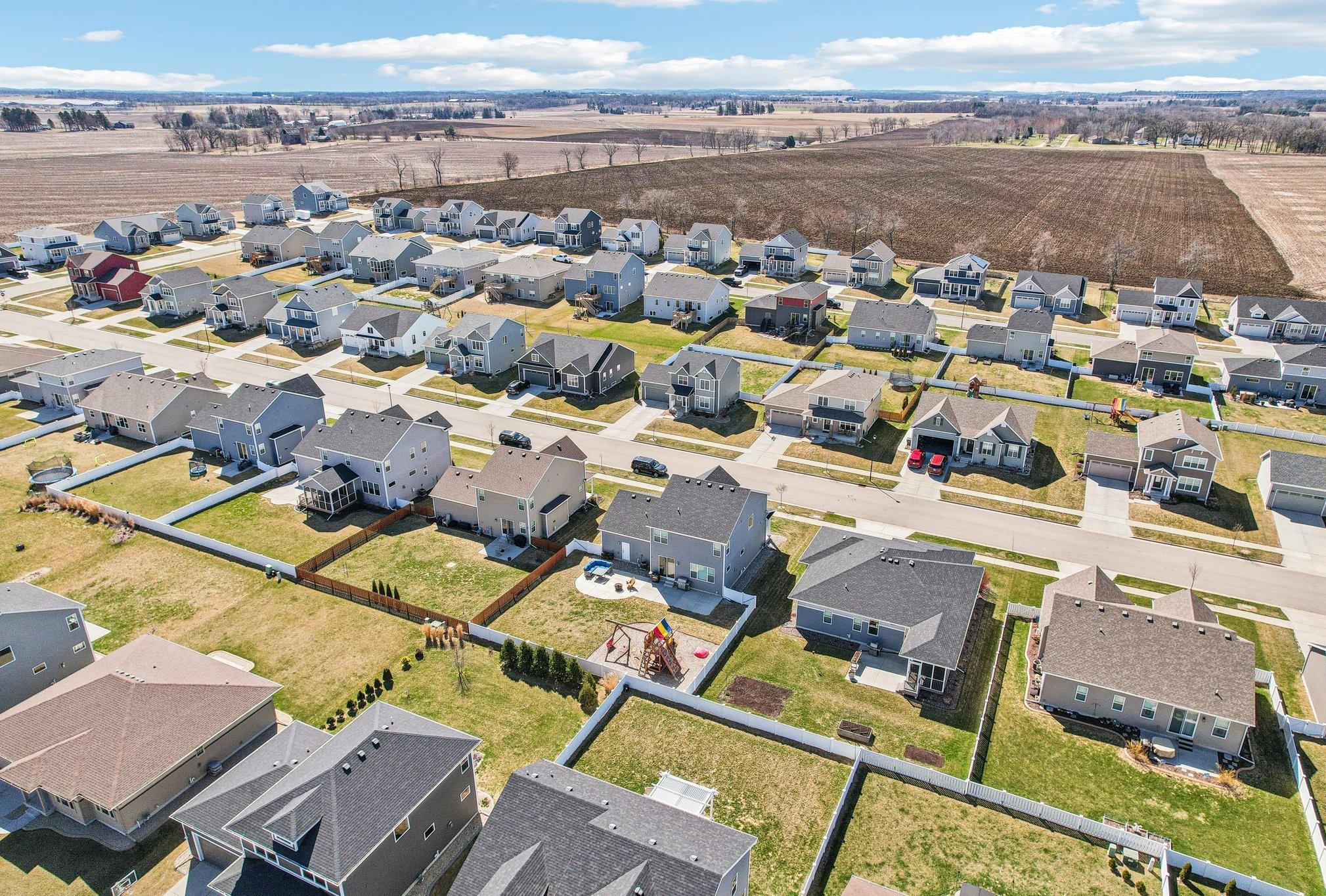 822 Tamarack Lane