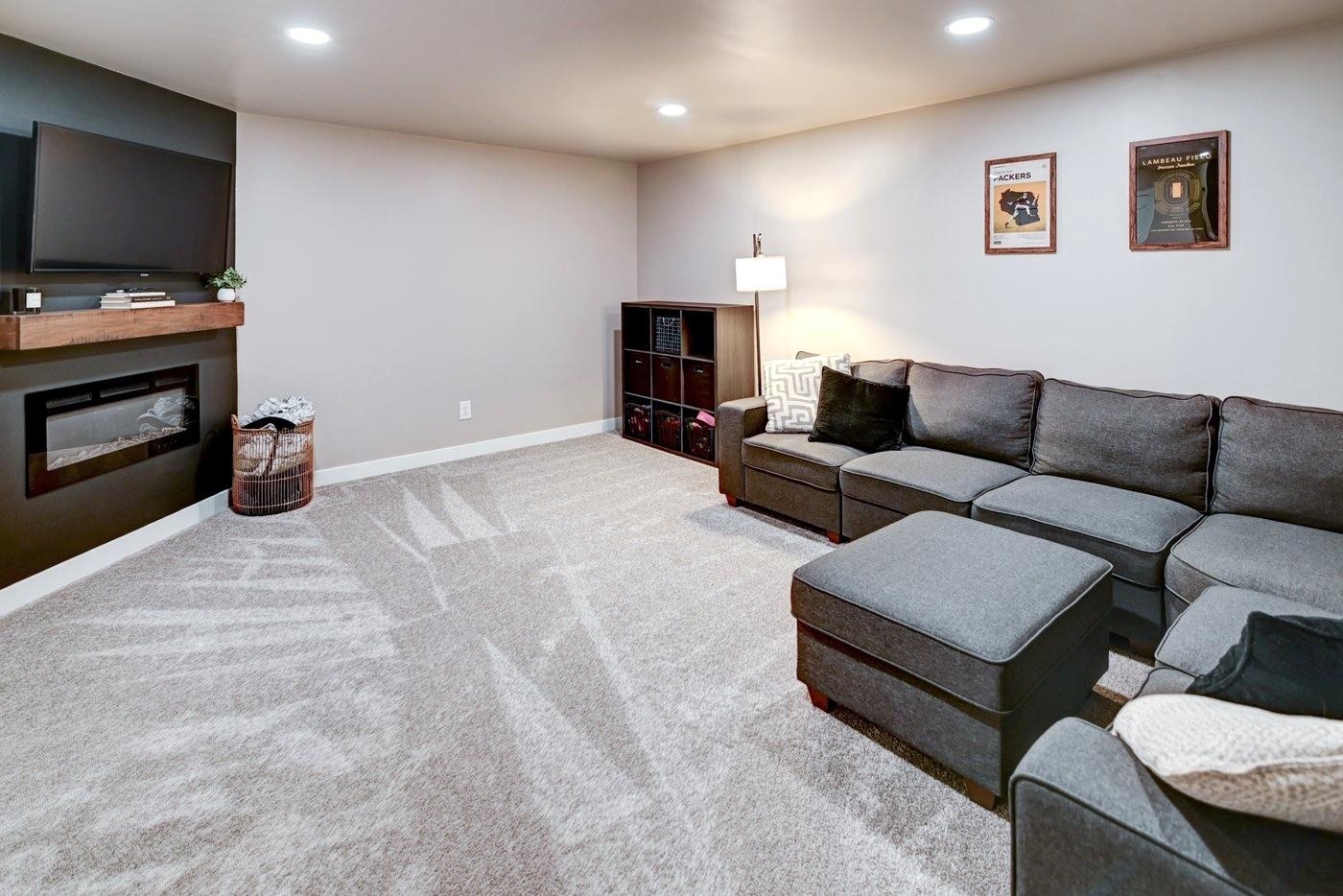303 Pine Lawn Parkway