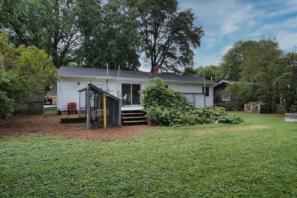 5734 Meadowood Drive