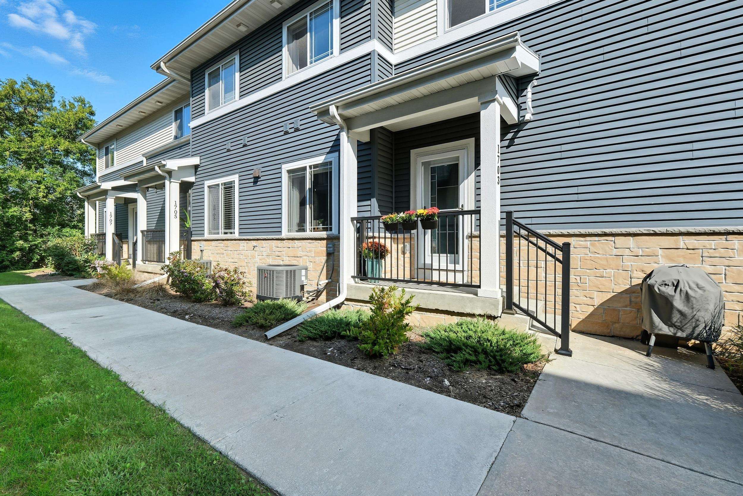 1703 N Windsor Avenue