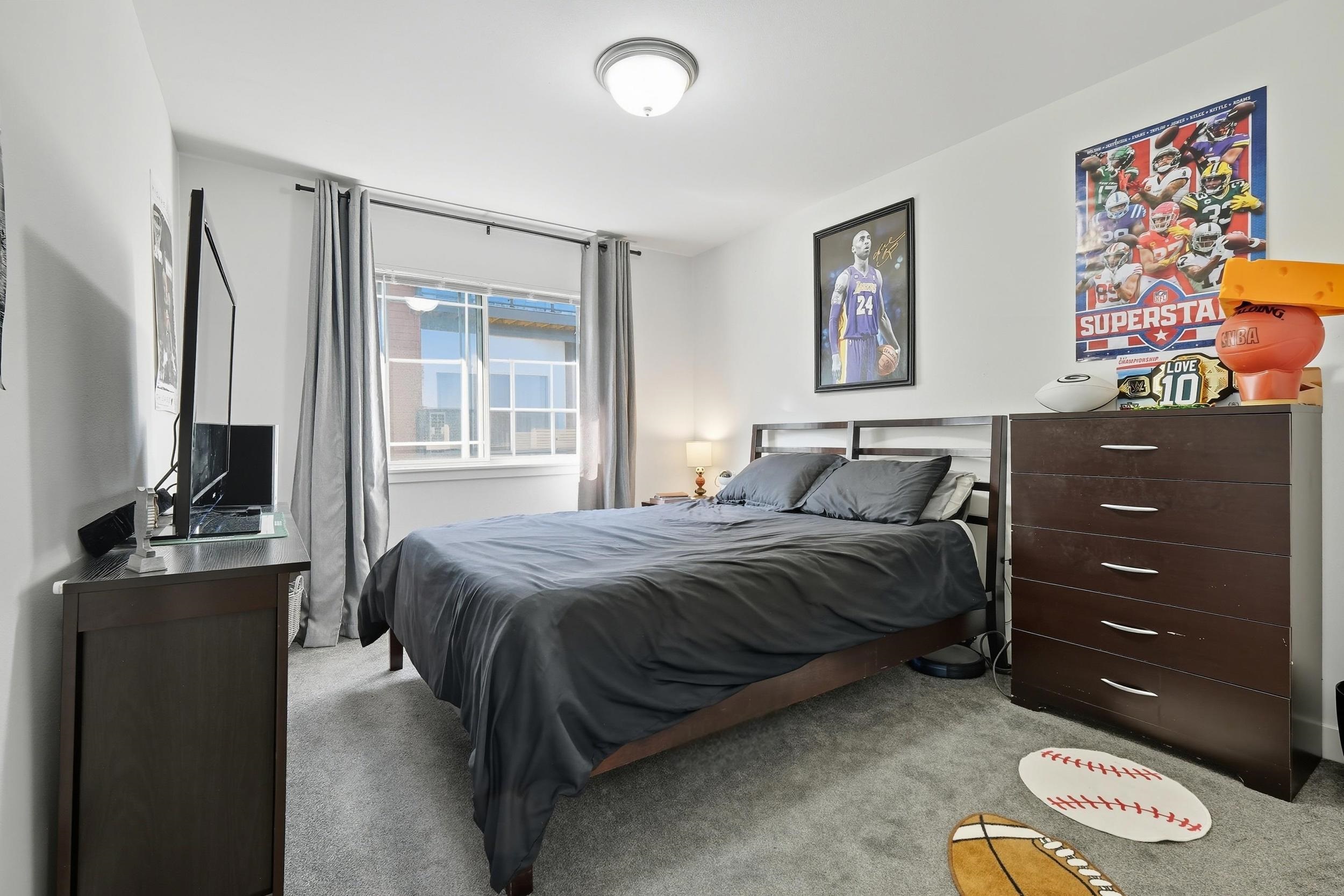 1703 N Windsor Avenue