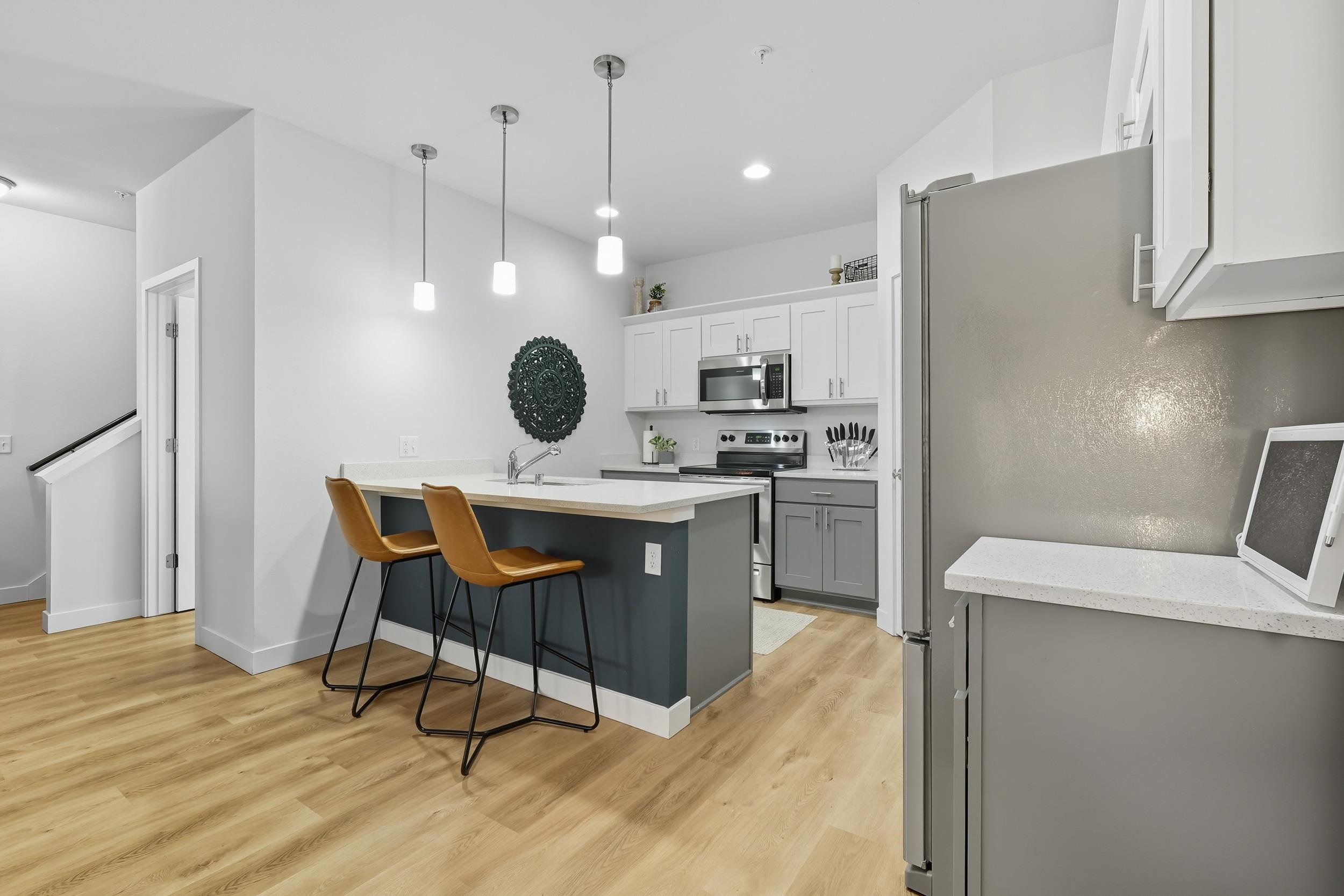 1703 N Windsor Avenue