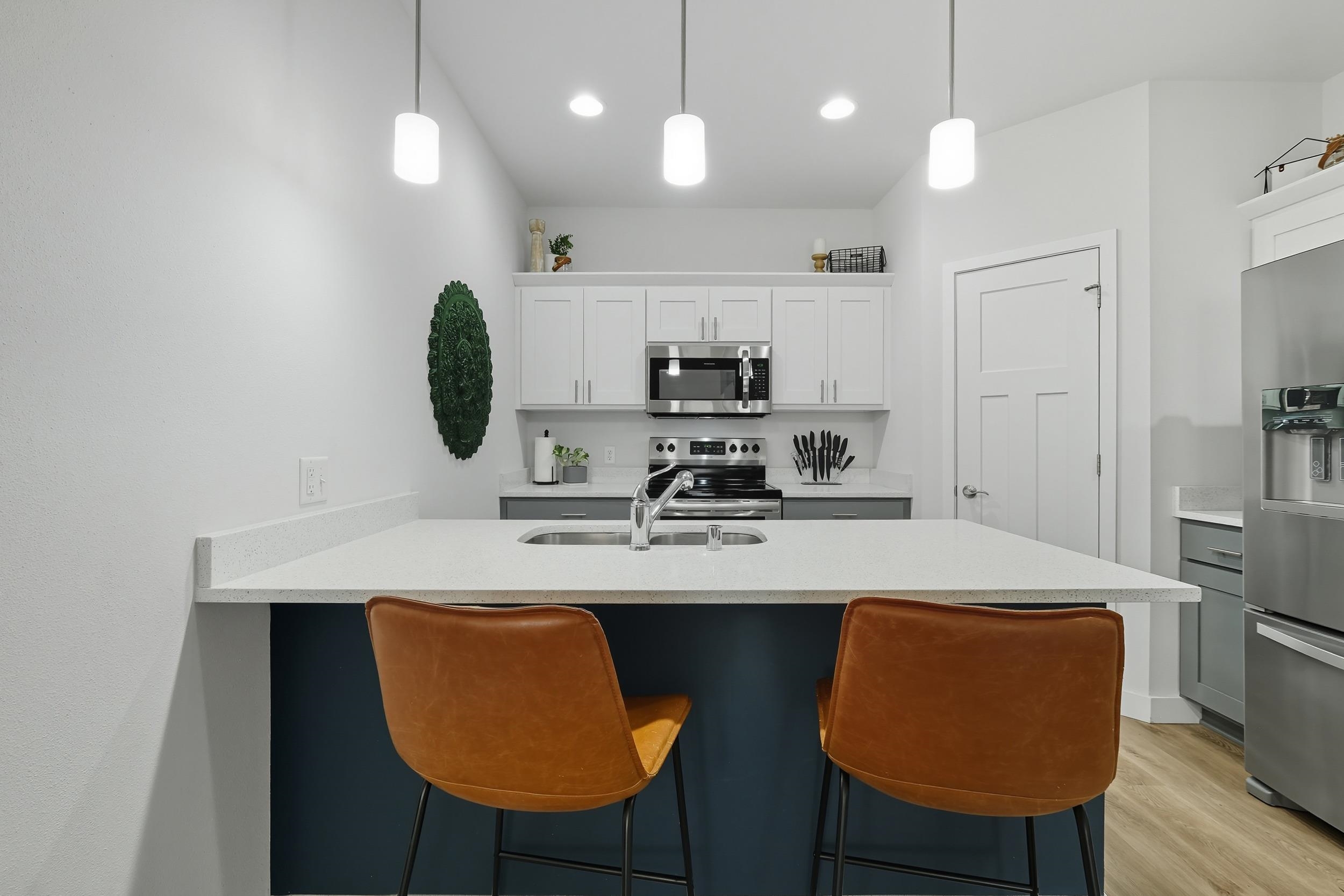 1703 N Windsor Avenue