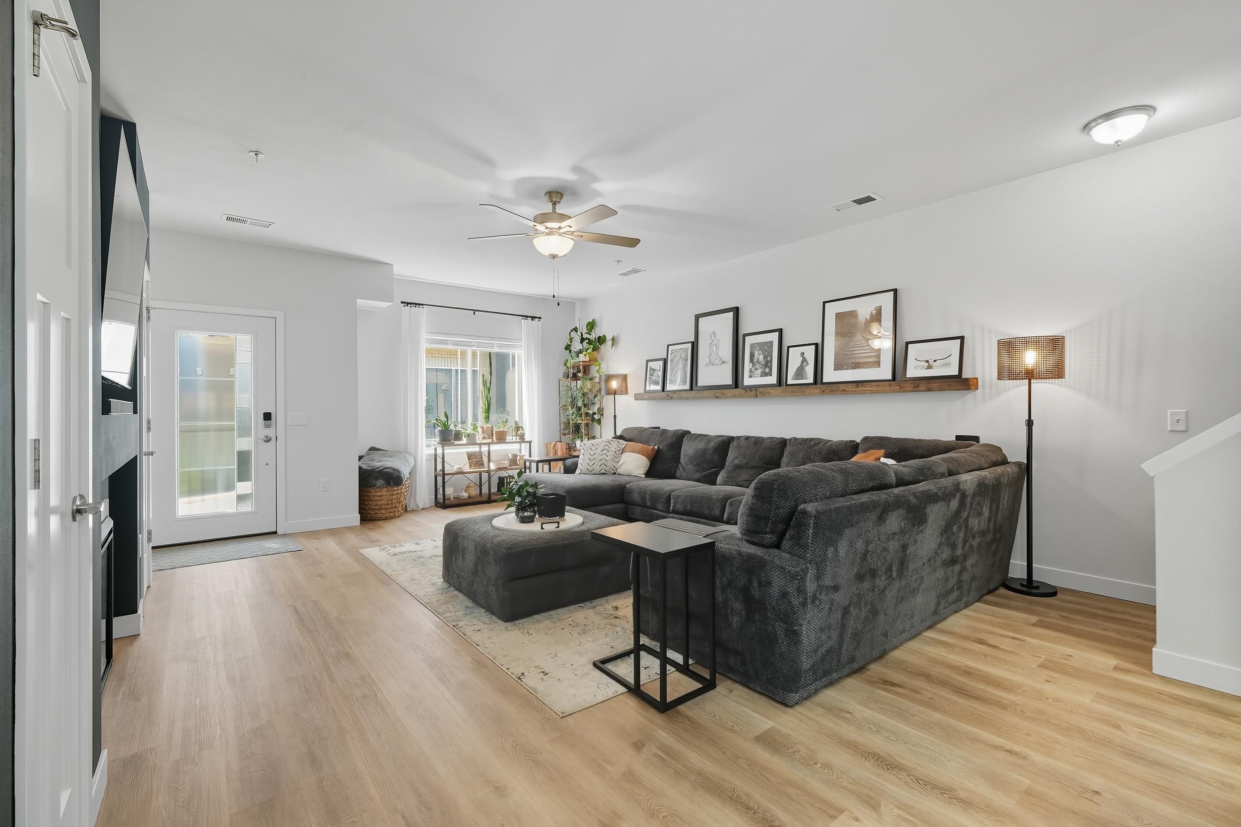 1703 N Windsor Avenue