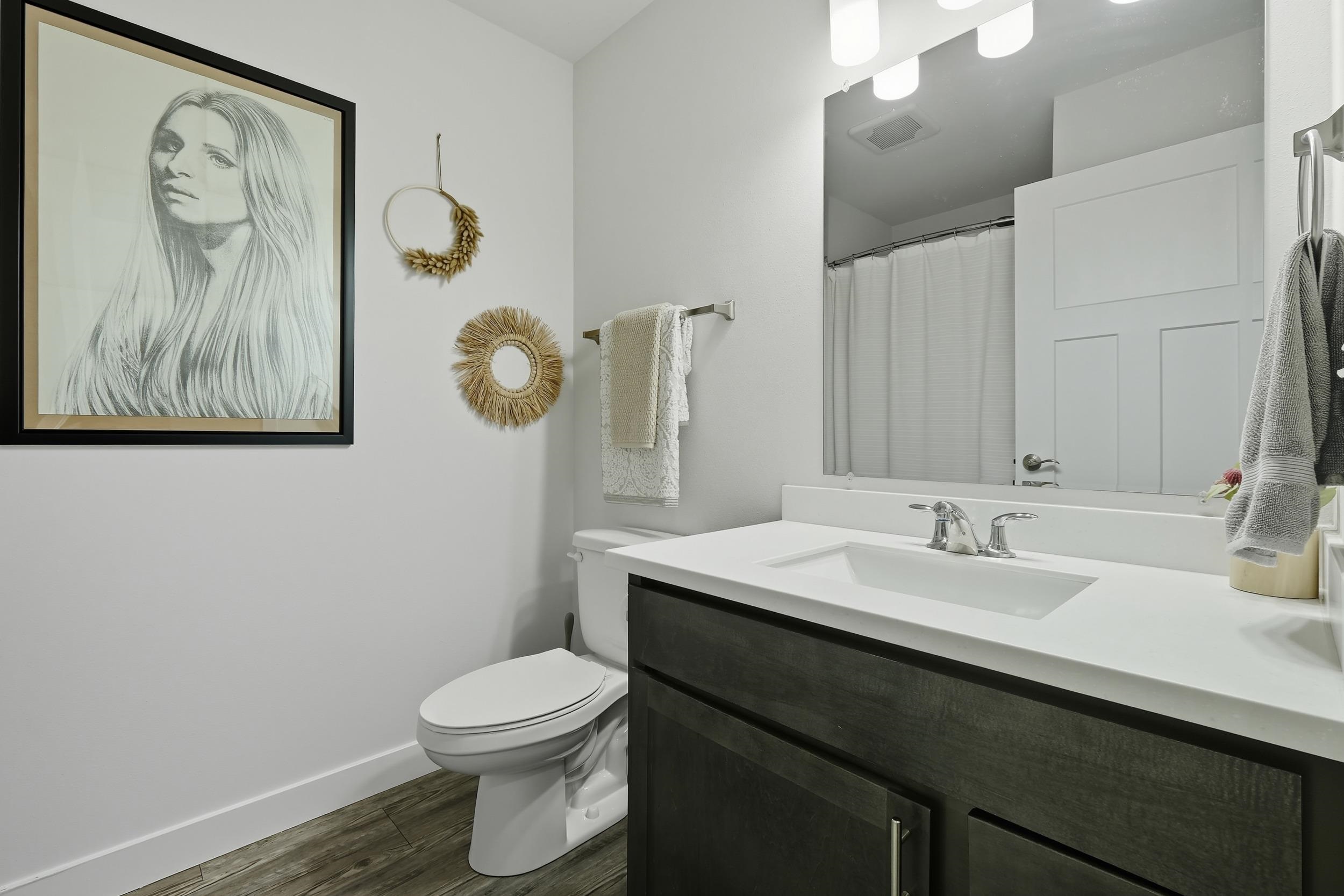 1703 N Windsor Avenue