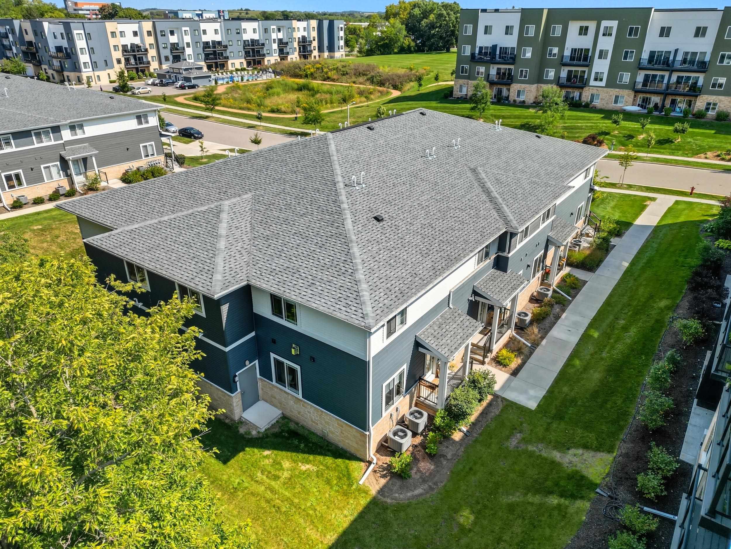 1703 N Windsor Avenue