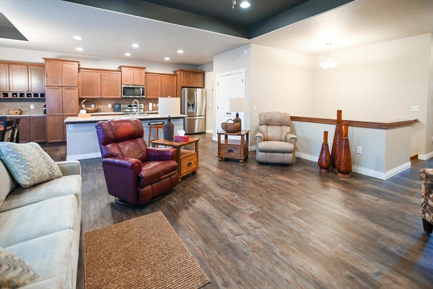 422 Bella Way