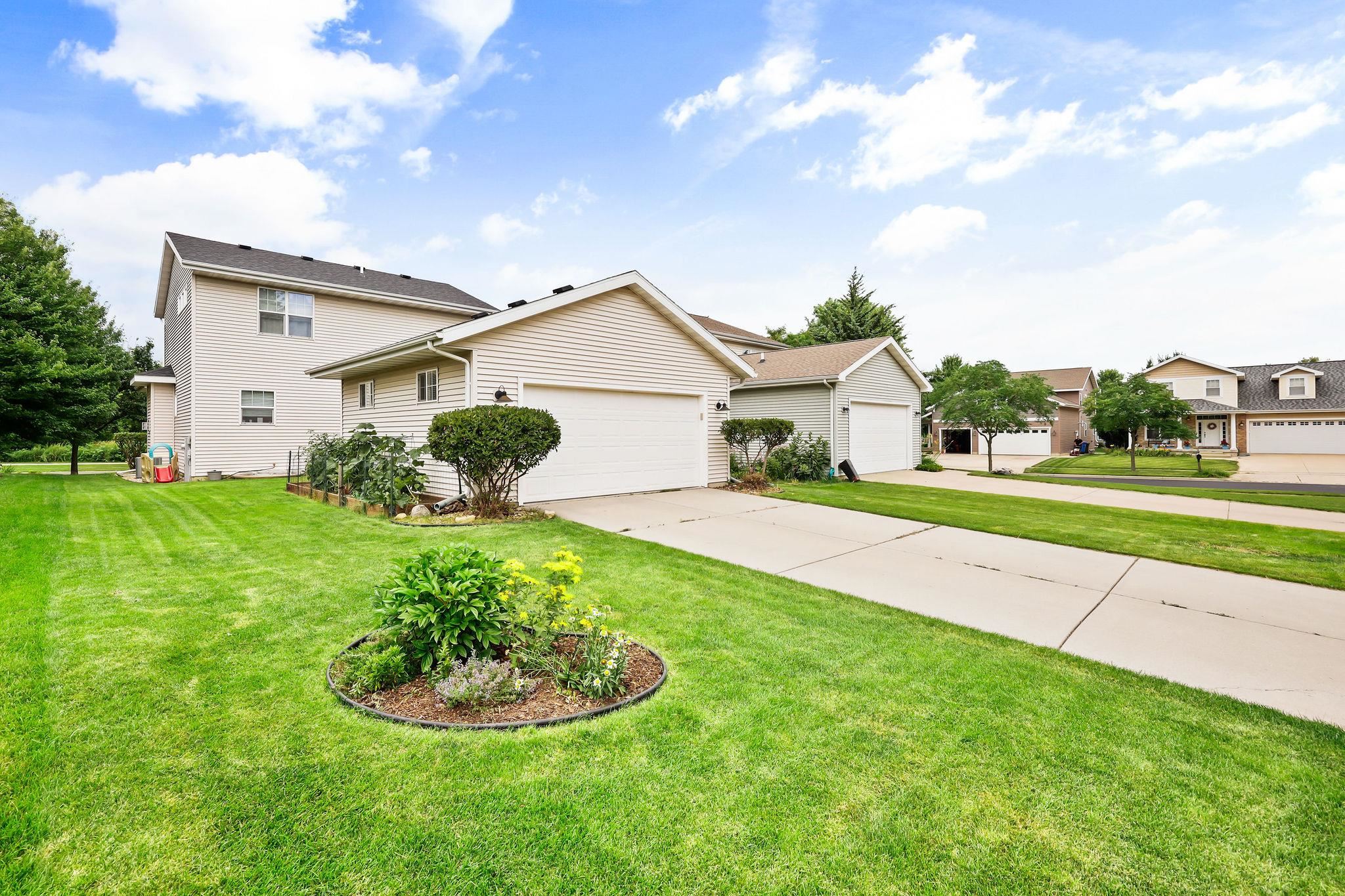 2846 Big Bluestem Parkway