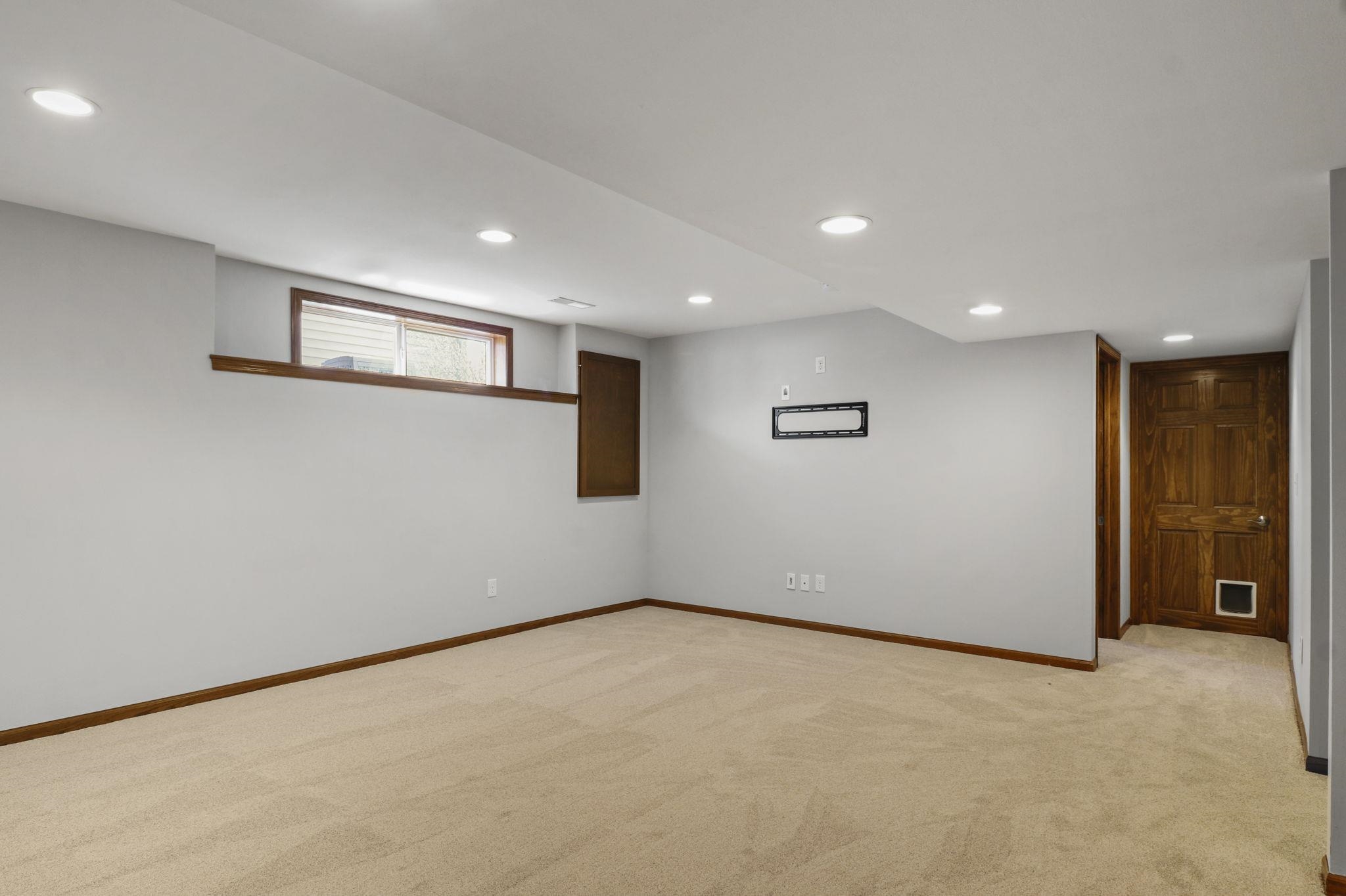 260 S Goldenrod Drive