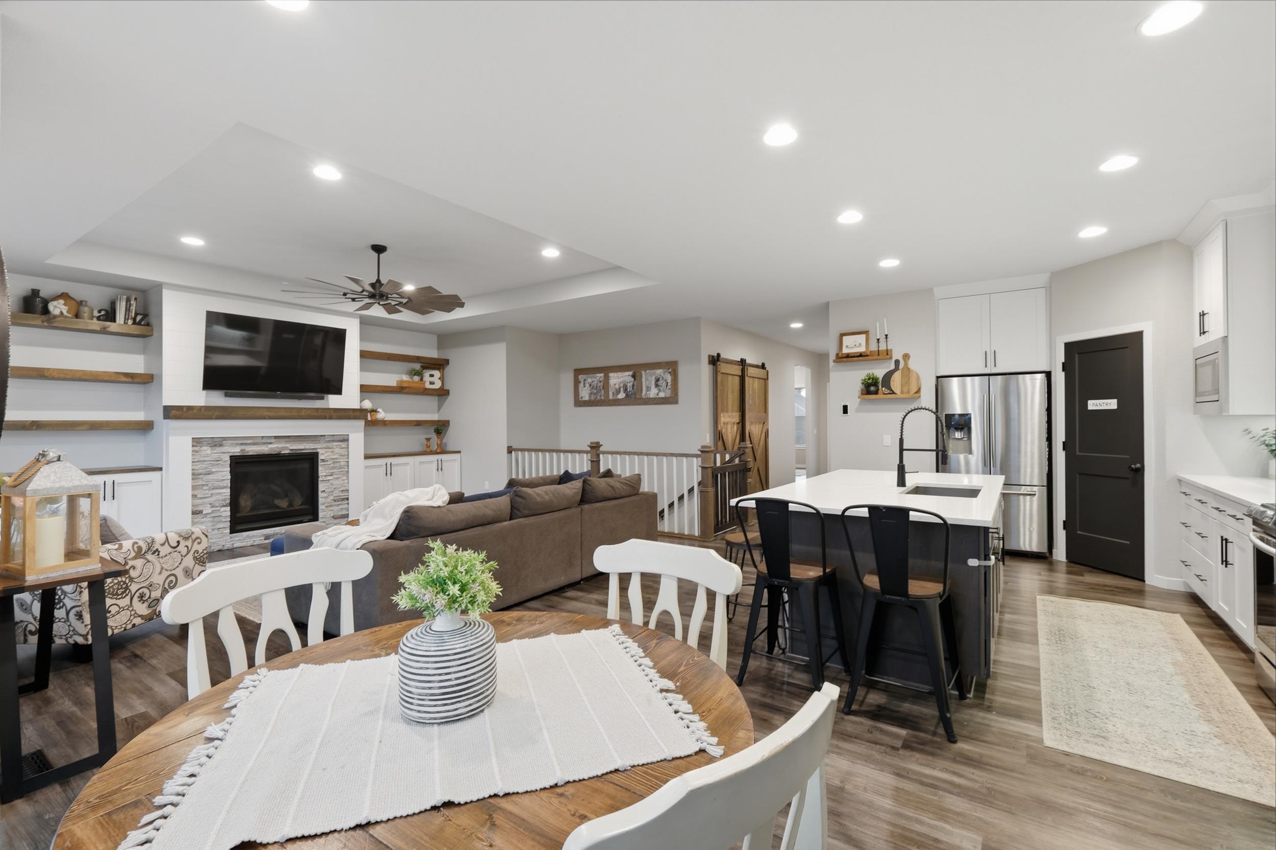 6071 Shooting Star Court