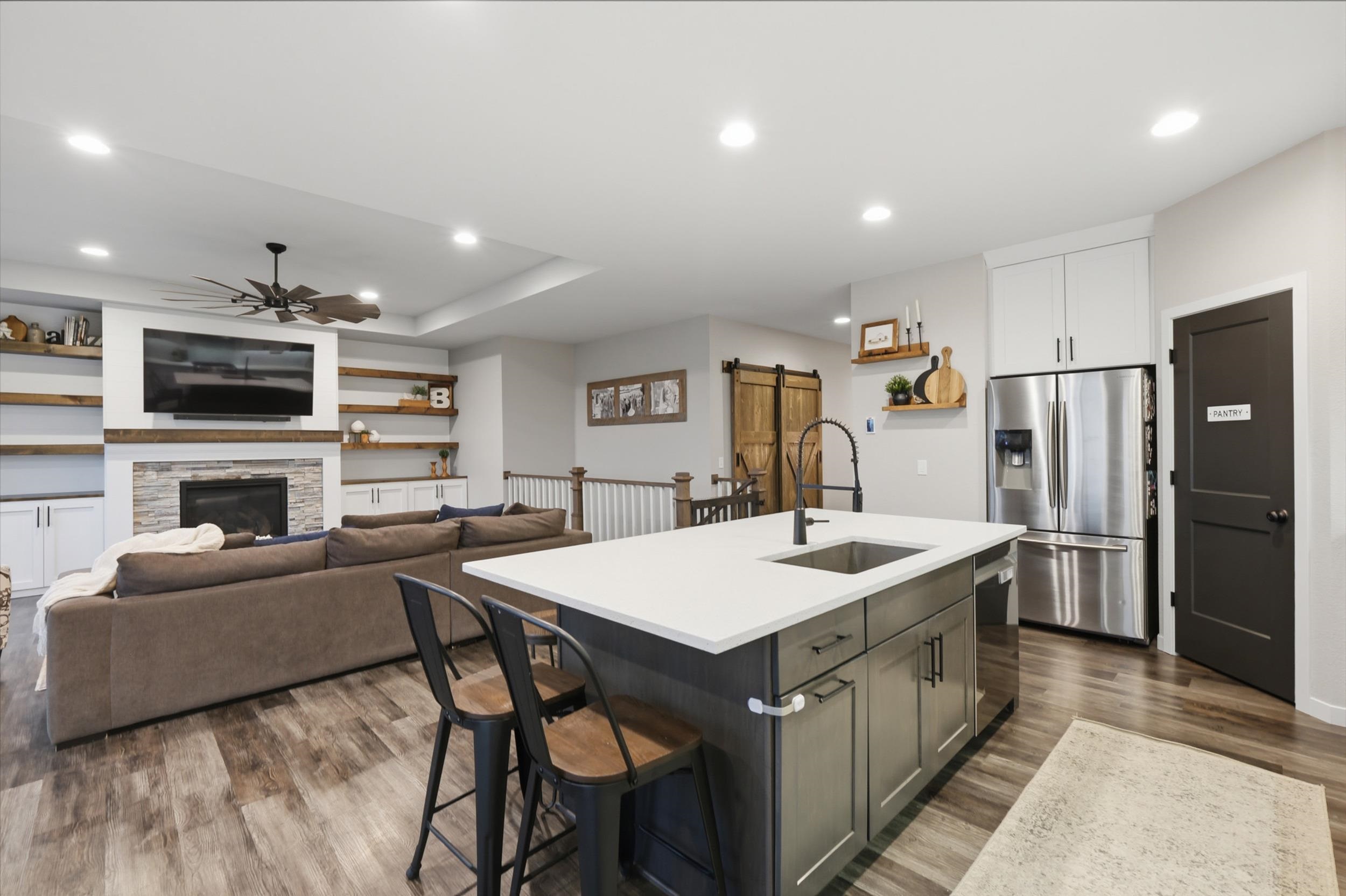 6071 Shooting Star Court