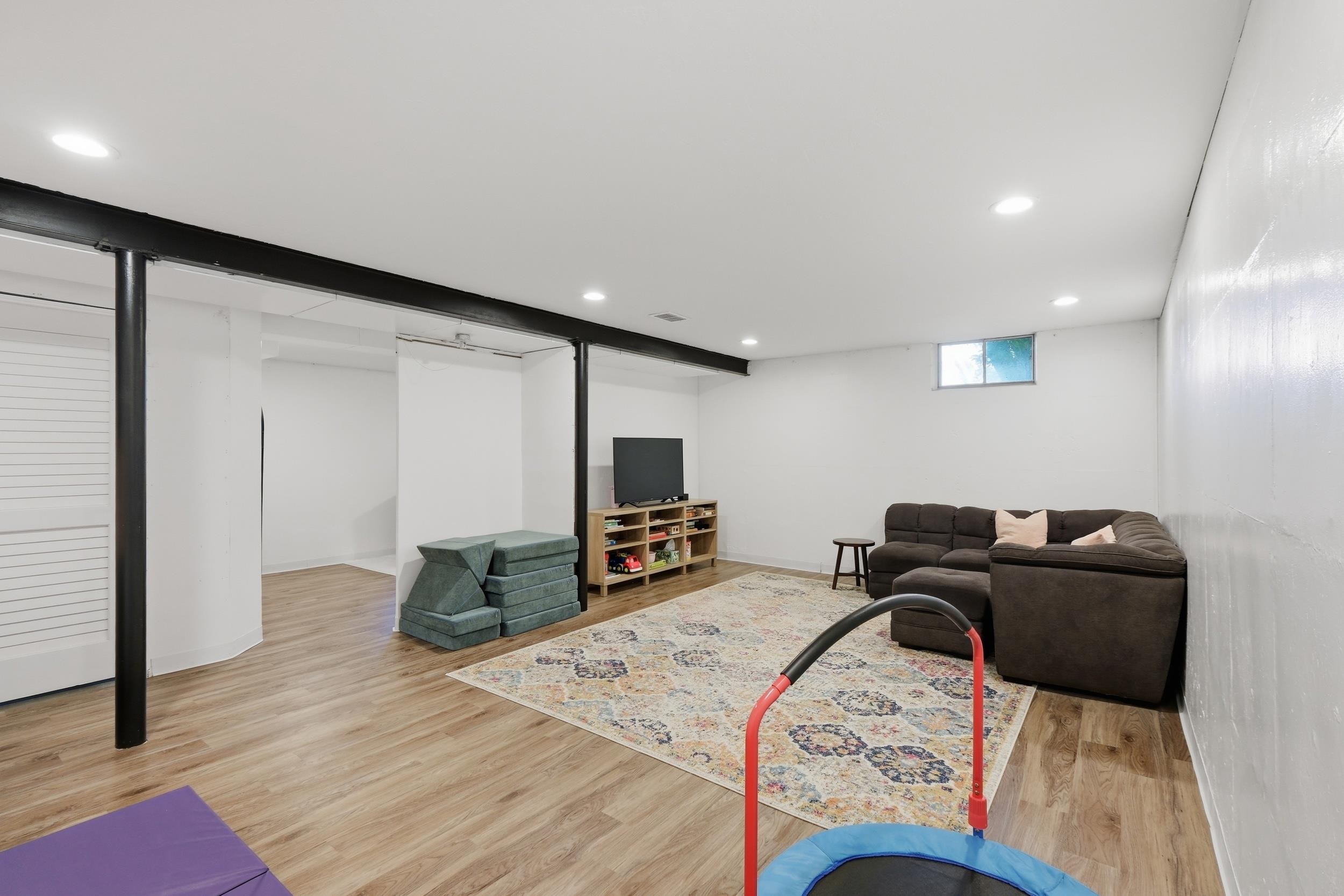 713 Dempsey Road