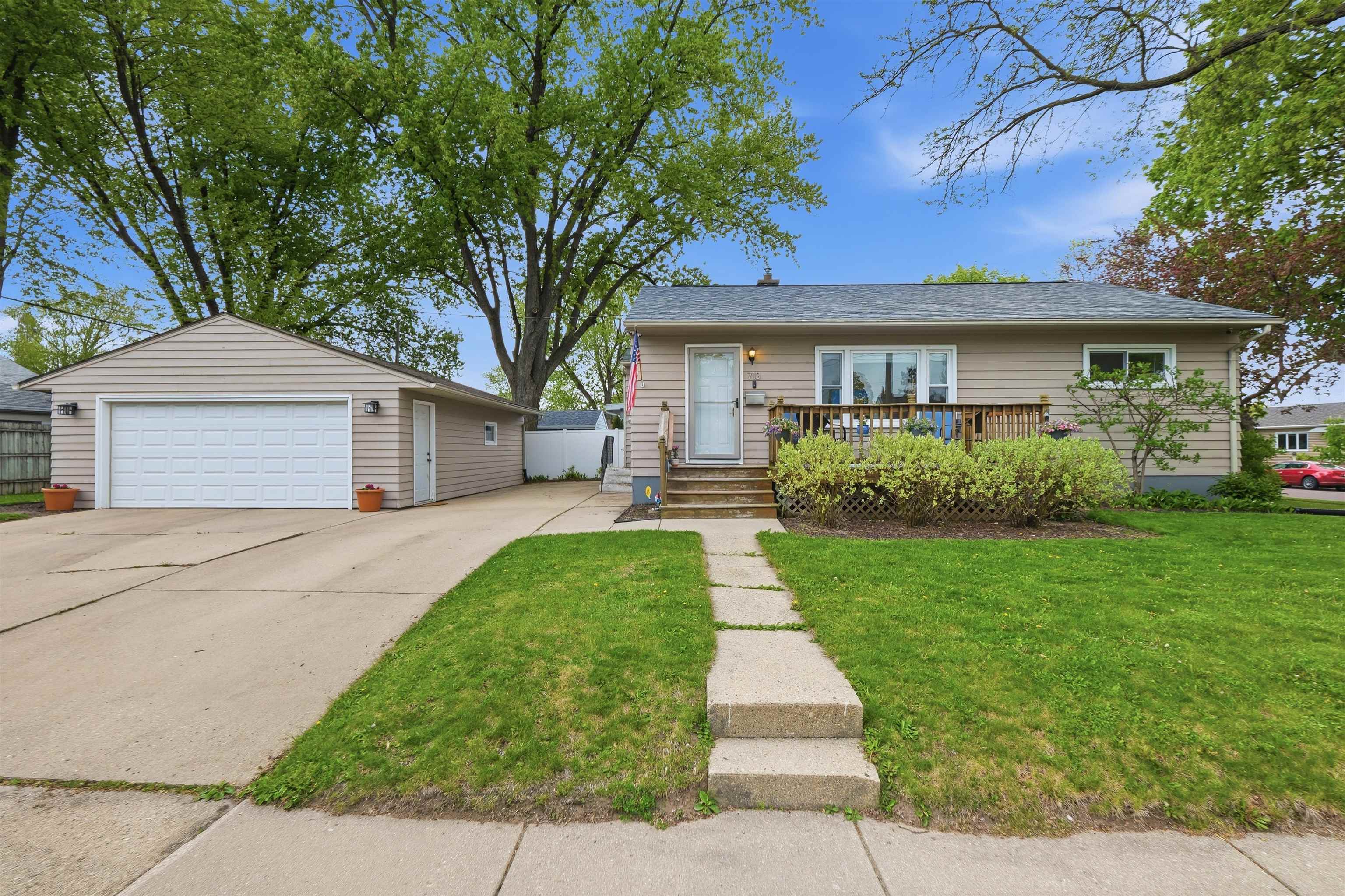 713 Dempsey Road
