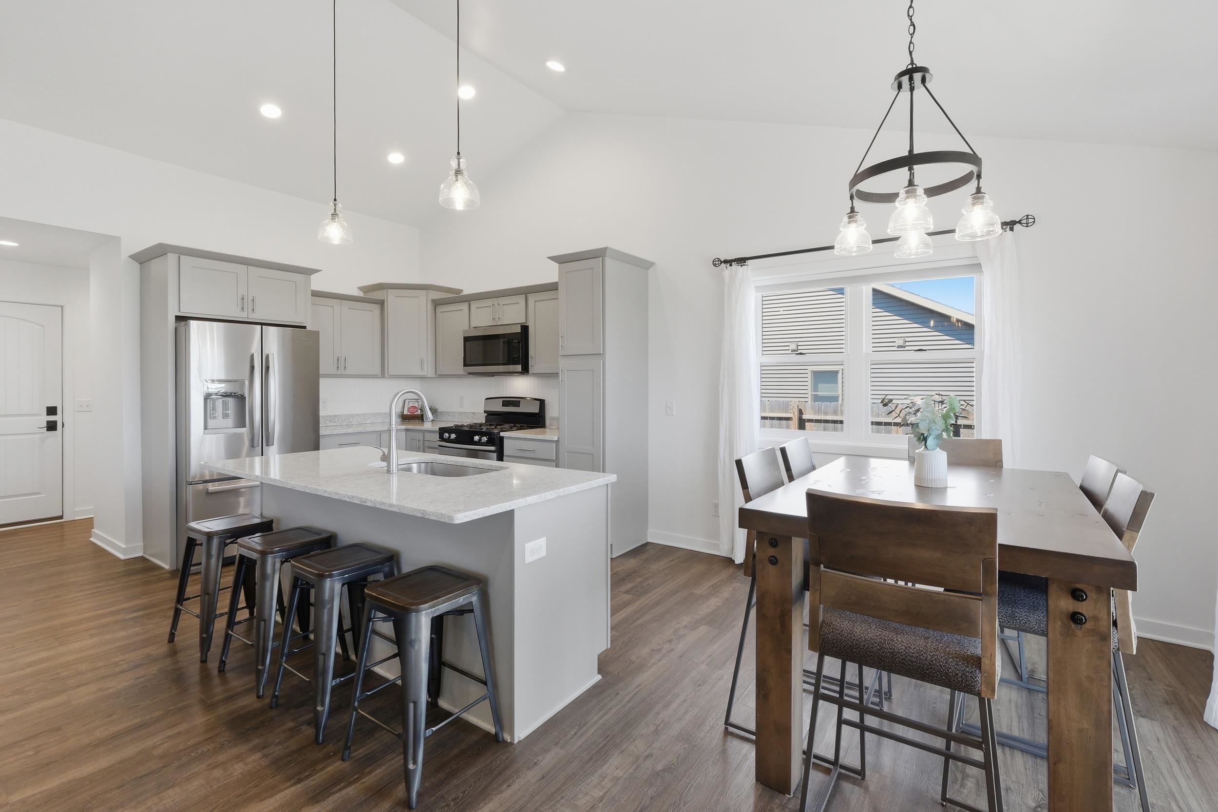 660 Westfield Avenue