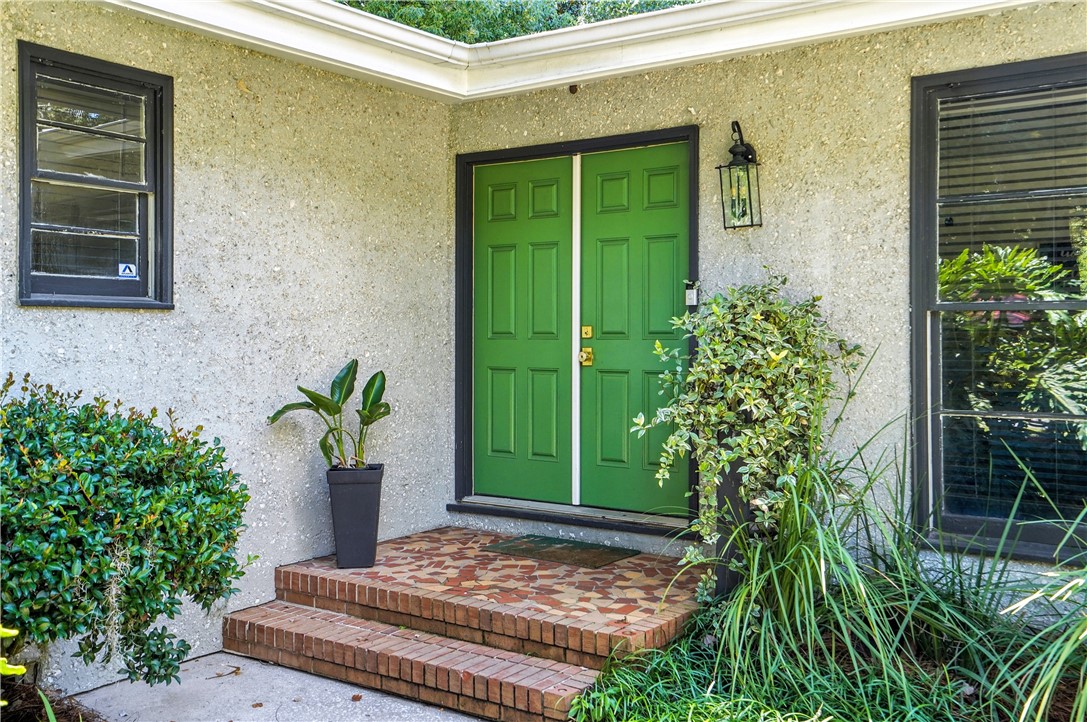 121 Druid Oaks Lane