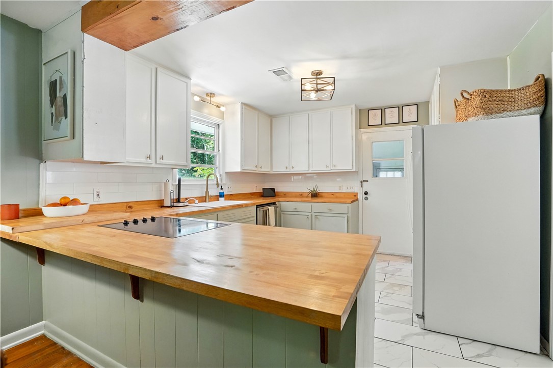 121 Druid Oaks Lane