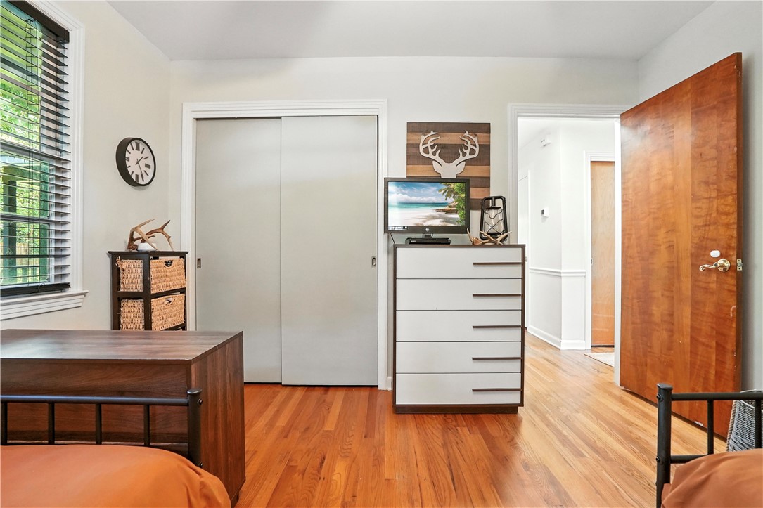 121 Druid Oaks Lane