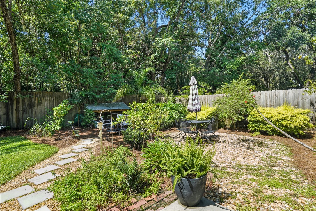 121 Druid Oaks Lane