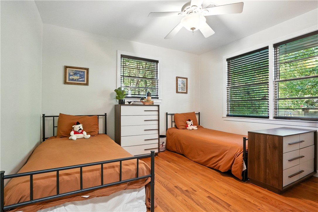 121 Druid Oaks Lane
