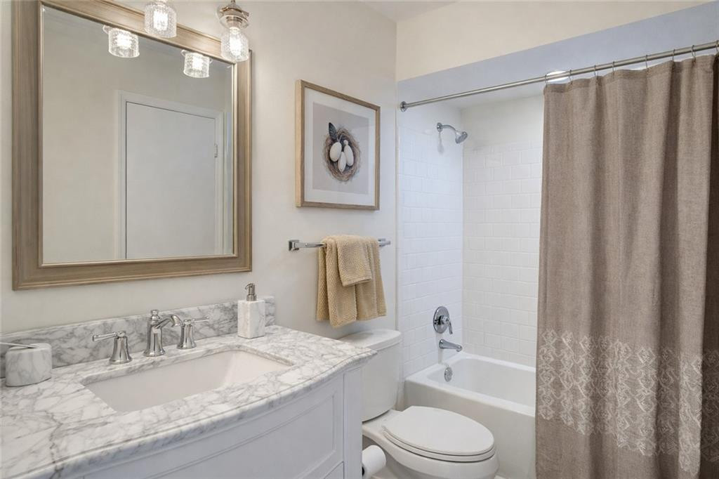 1000 Sea Island Road 54