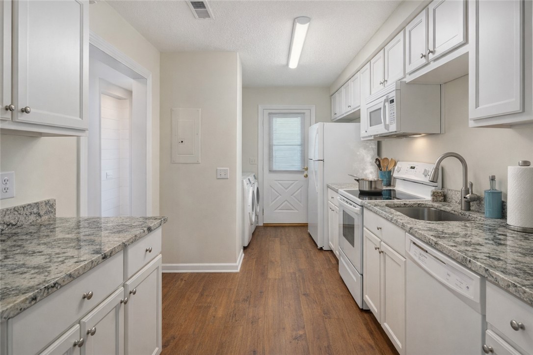 1000 Sea Island Road 54