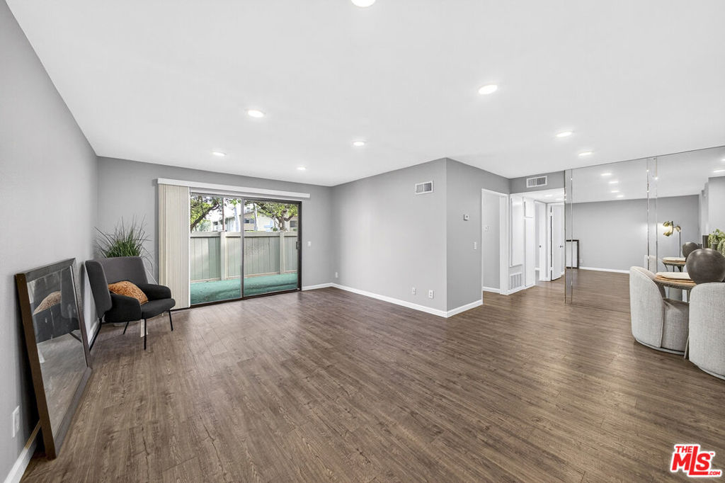 13602 La Jolla Circle B