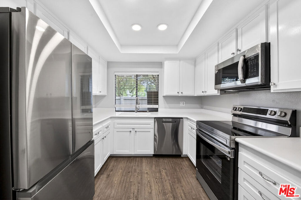 13602 La Jolla Circle B